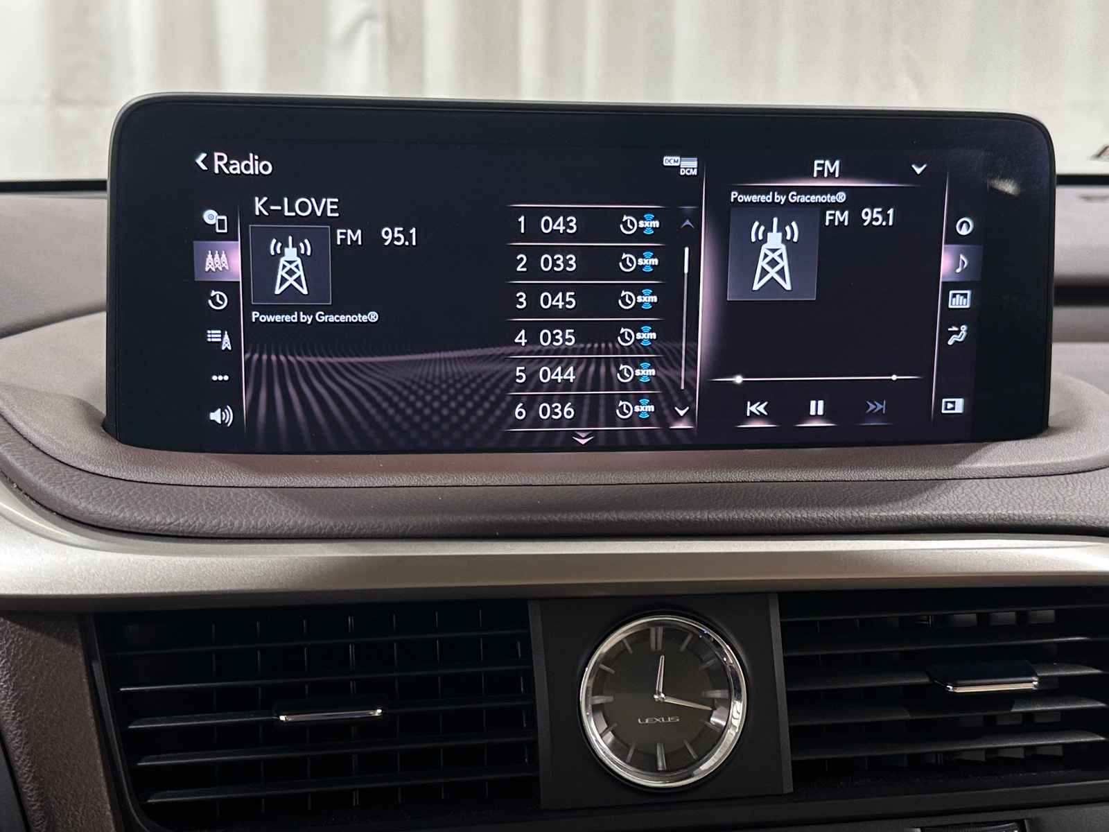 Thumbnail: 2020 Lexus RX - 4