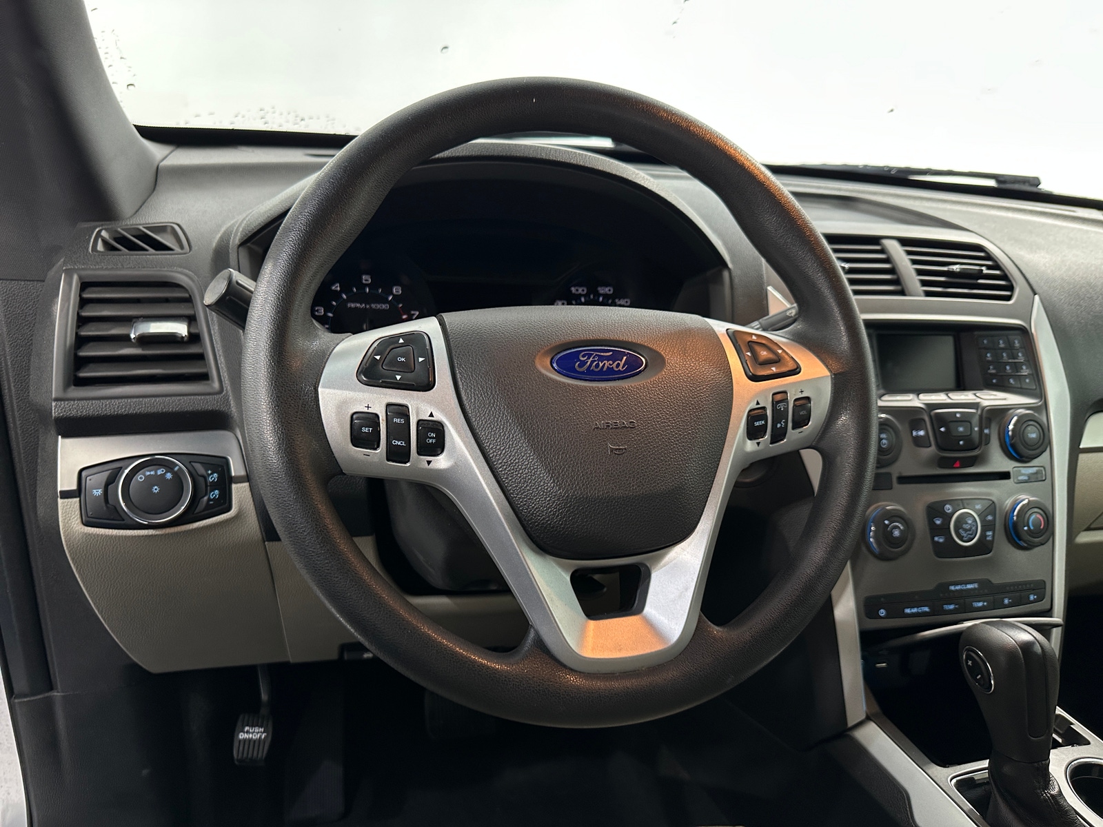 Thumbnail: 2015 Ford Explorer - 5