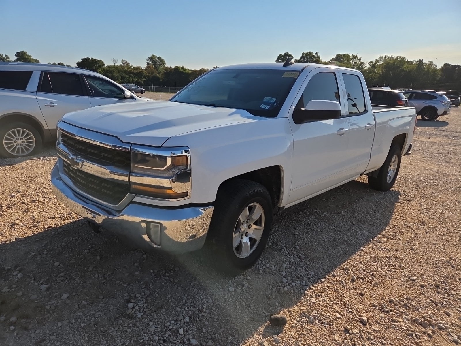 2017 Chevrolet Silverado 1500 2WD Double Cab 143.5" LT W/1lt