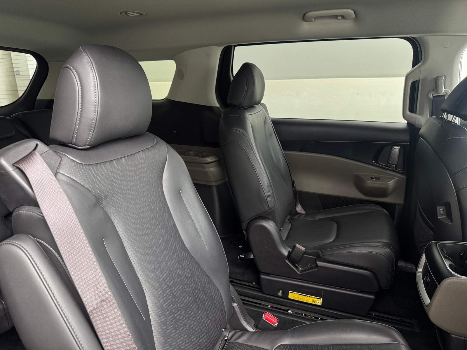 Thumbnail: 2025 Kia Carnival - 5