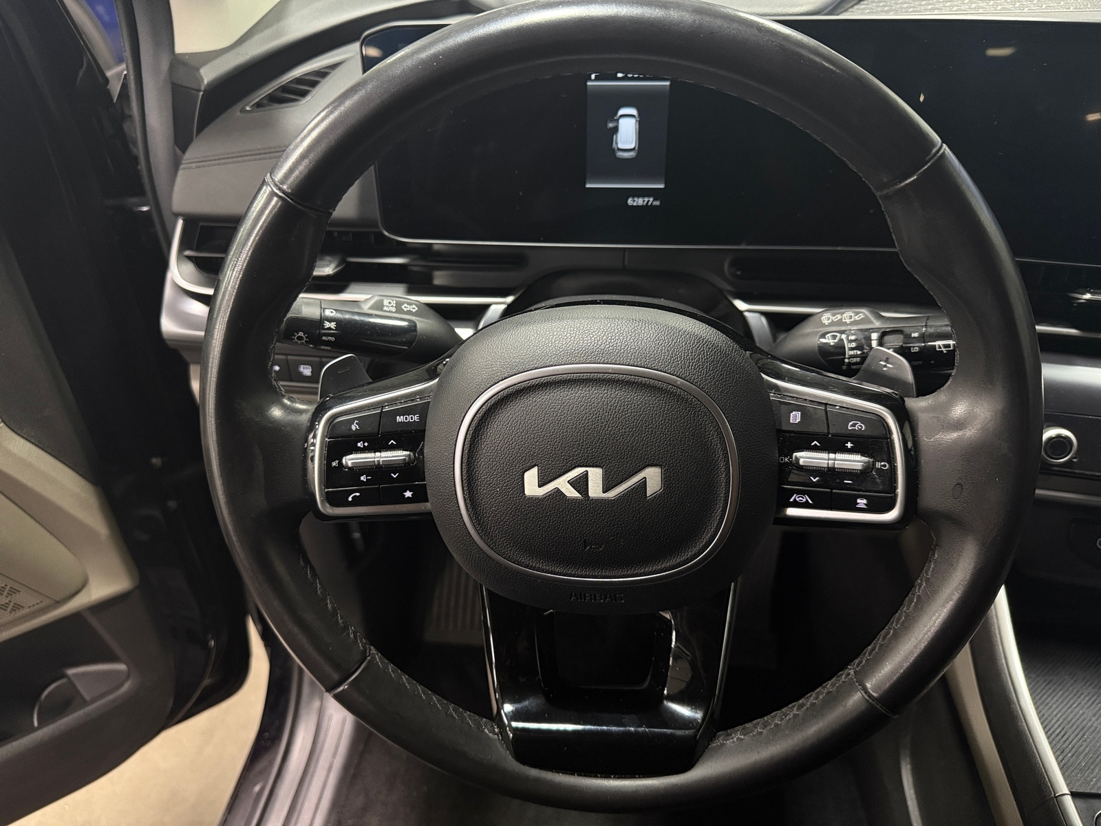 Thumbnail: 2025 Kia Carnival - 4