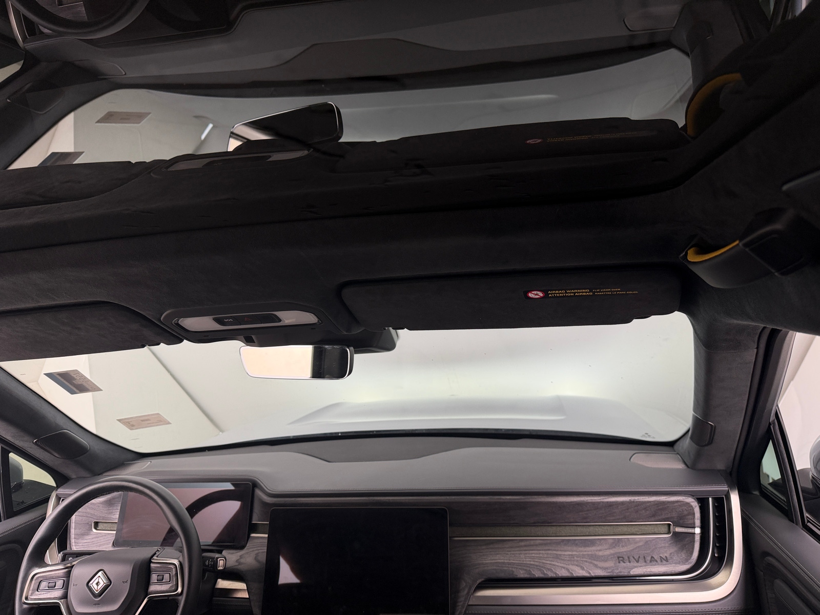 Thumbnail: 2022 Rivian R1T - 2