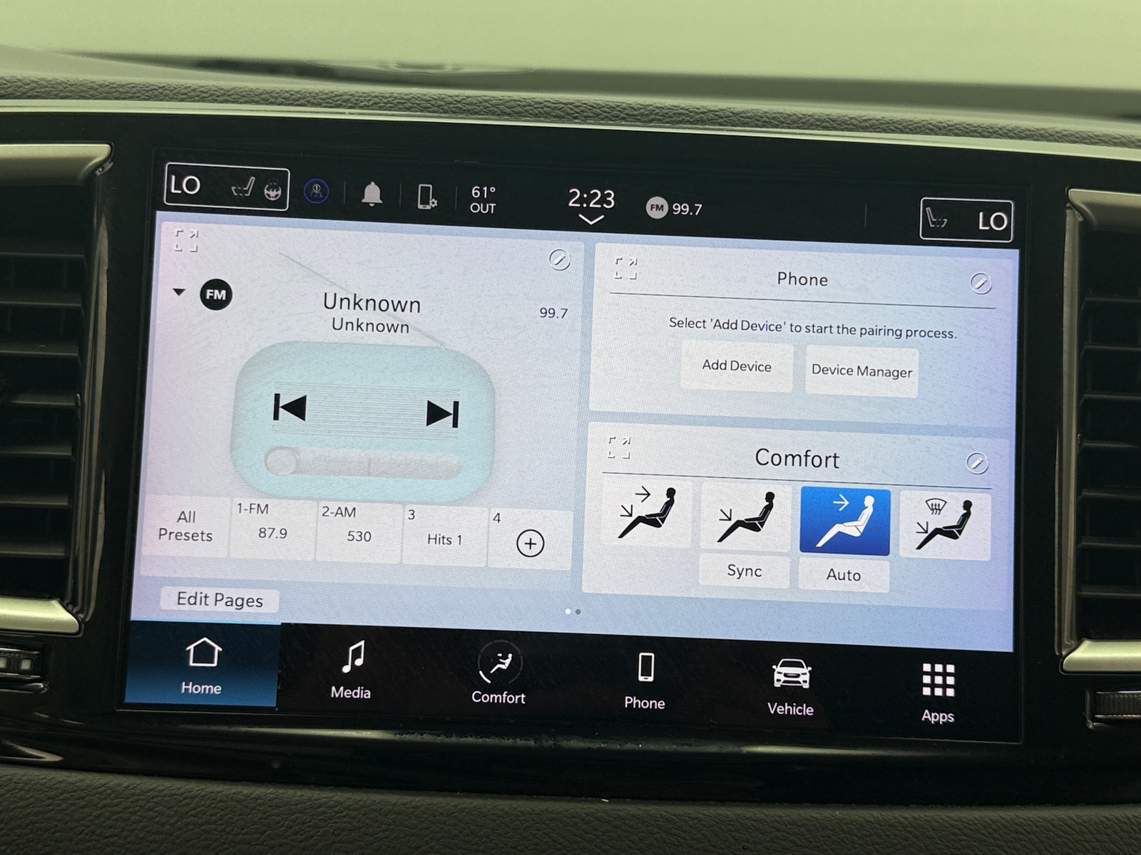 Thumbnail: 2024 Chrysler Pacifica - 3