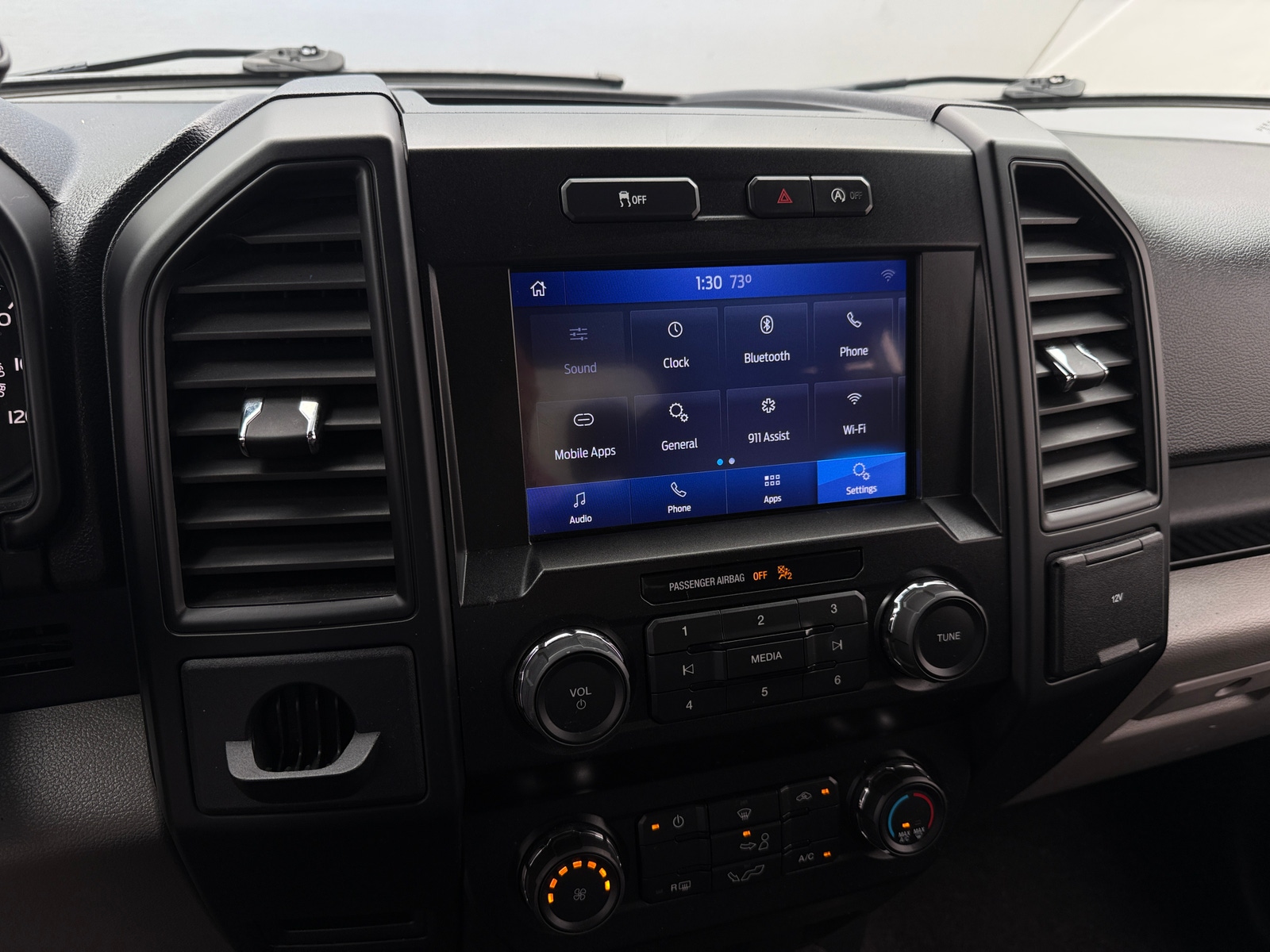 Thumbnail: 2020 Ford Econoline - 4