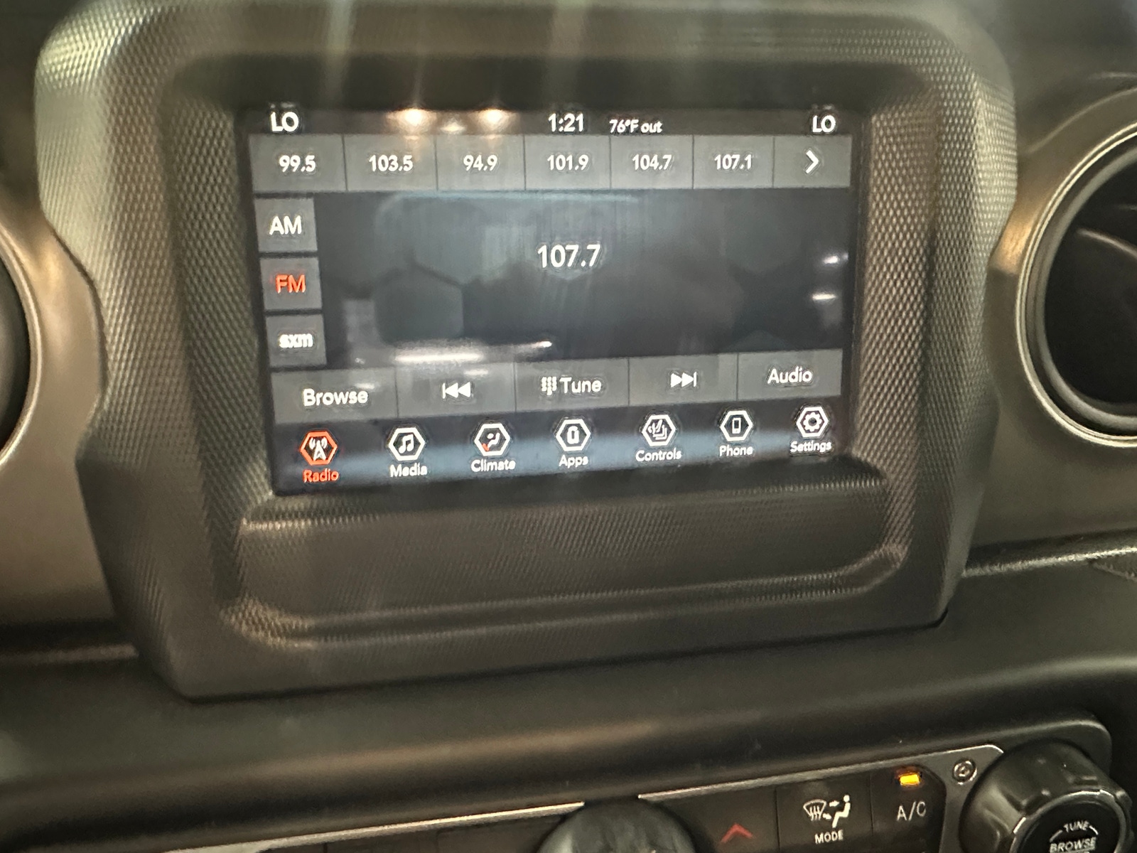 Thumbnail: 2022 Jeep Wrangler - 4