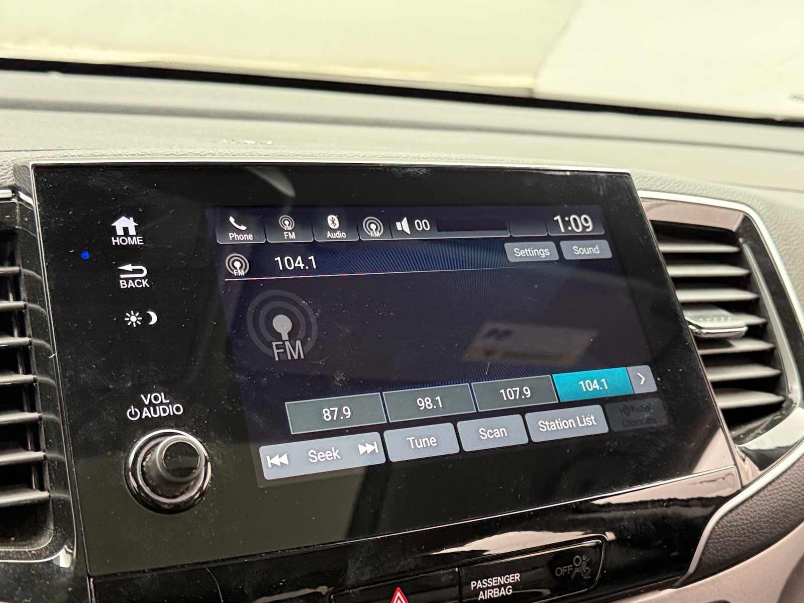 Thumbnail: 2019 Honda Pilot - 3