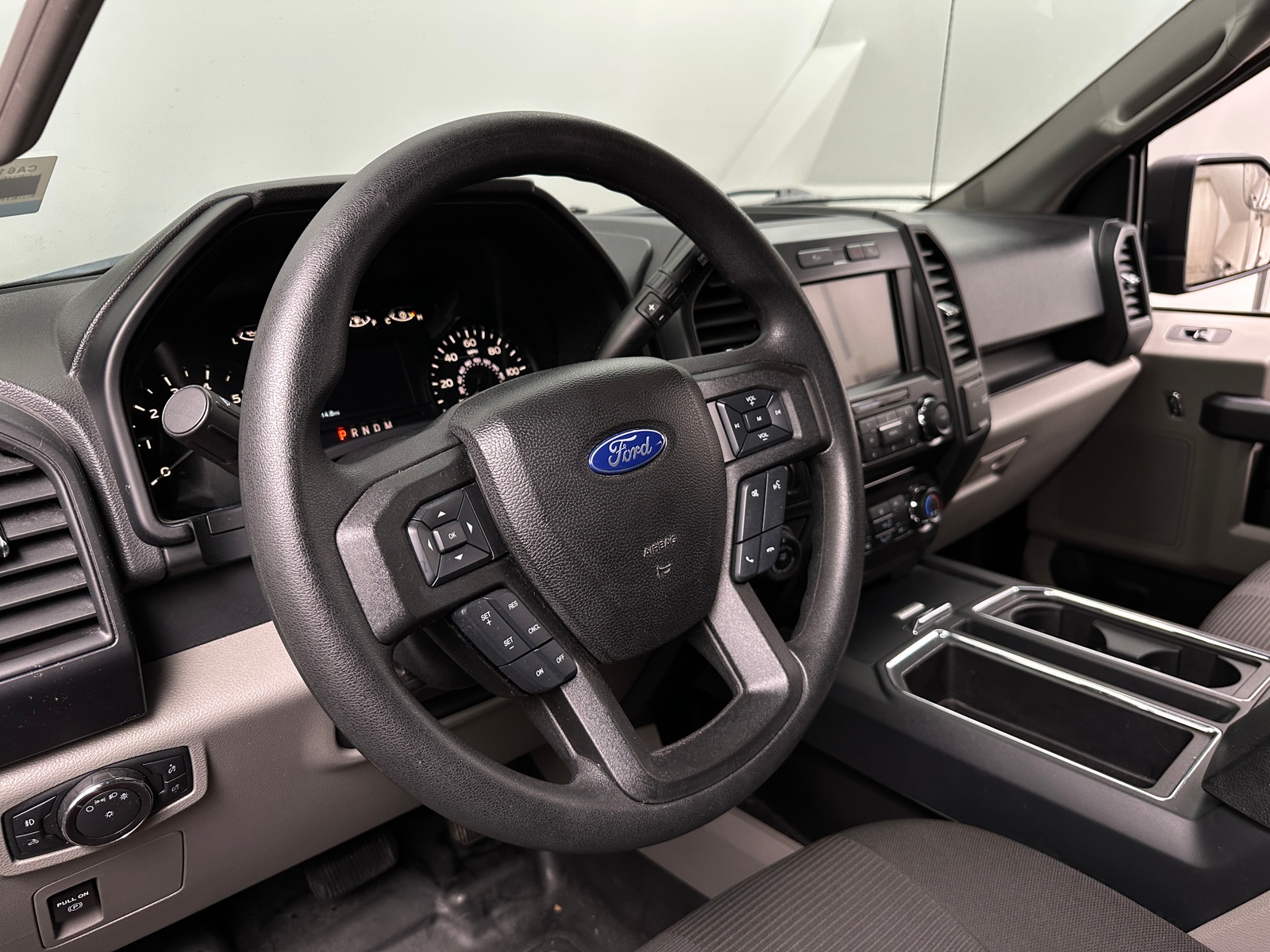 Thumbnail: 2018 Ford Econoline - 5