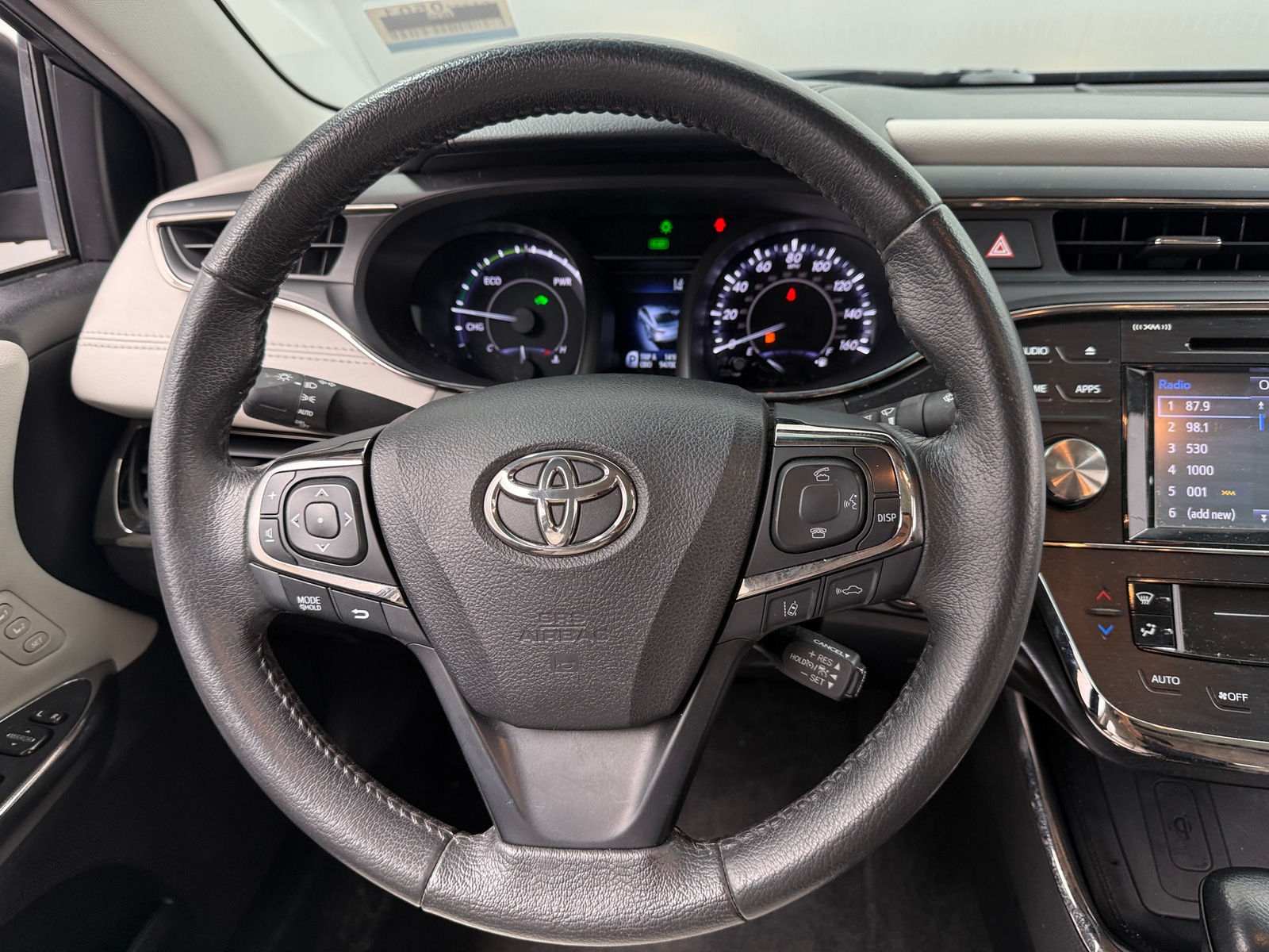 Thumbnail: 2017 Toyota Avalon - 4