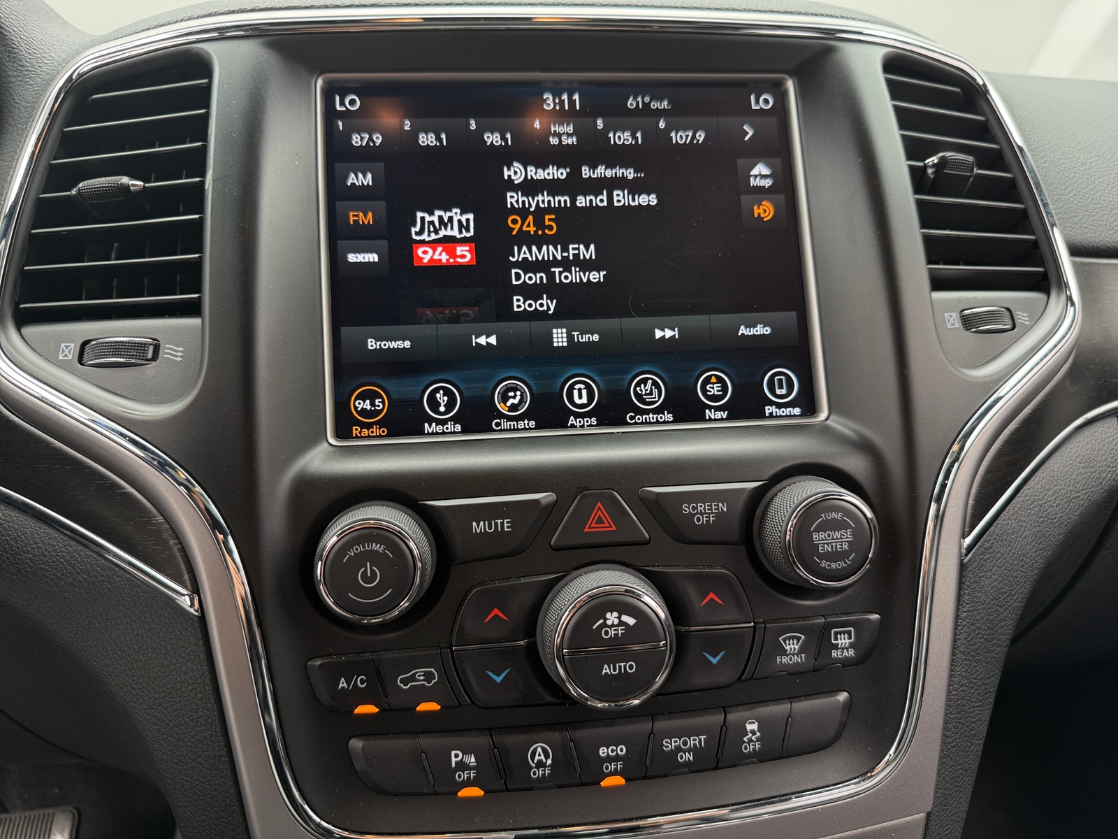 Thumbnail: 2018 Jeep Grand Cherokee - 3