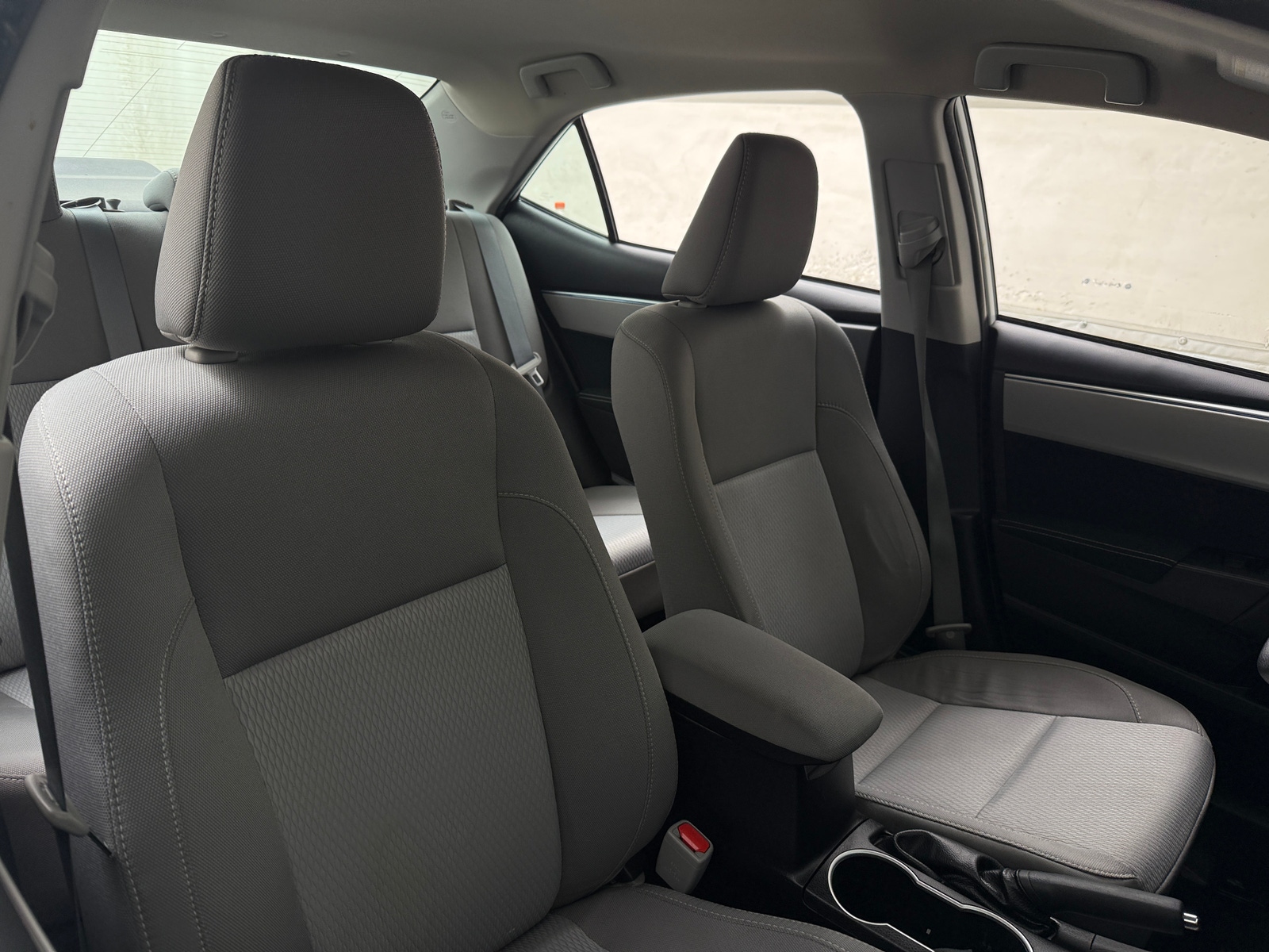 Thumbnail: 2015 Toyota Corolla - 2