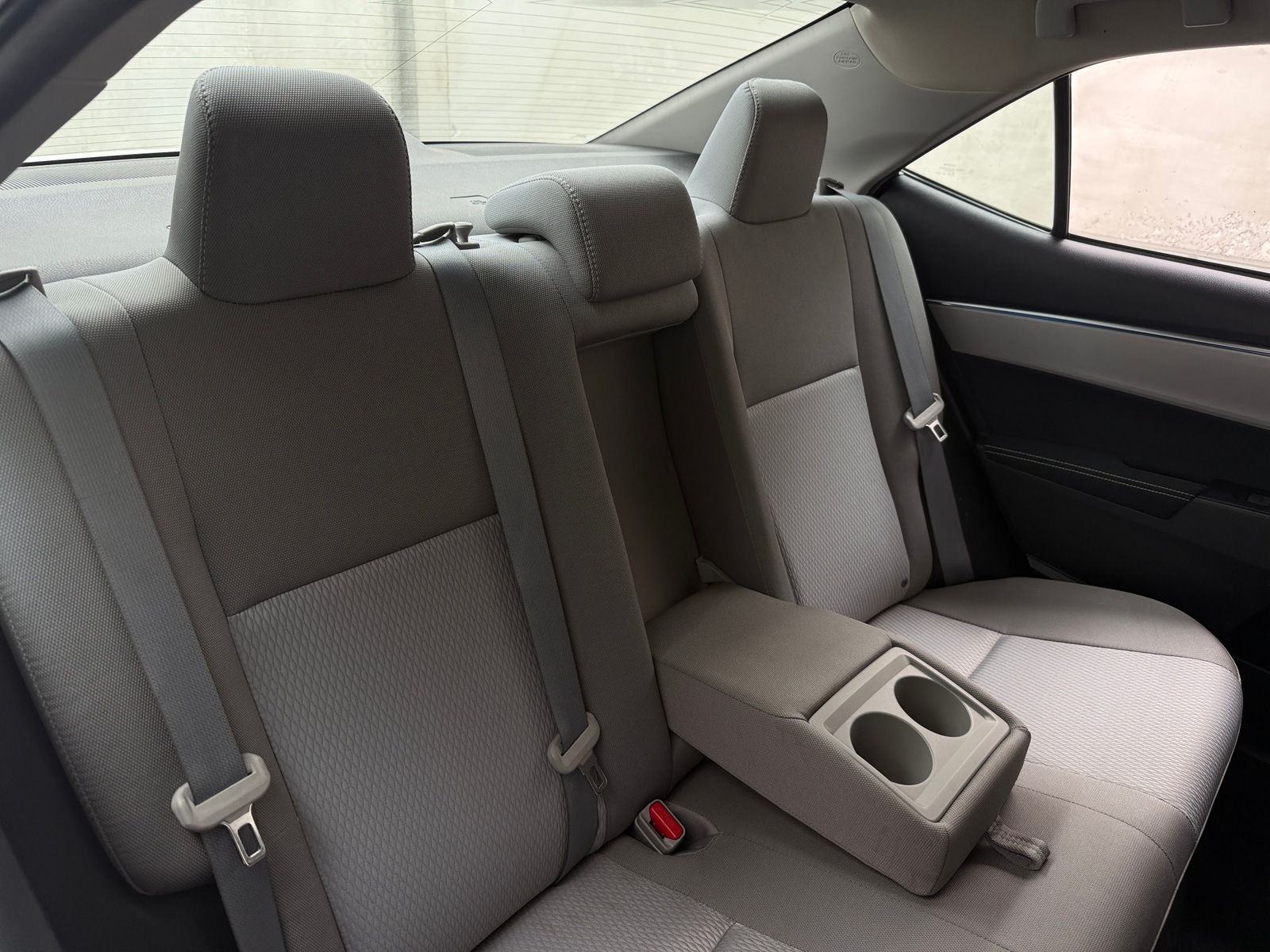 Thumbnail: 2015 Toyota Corolla - 6