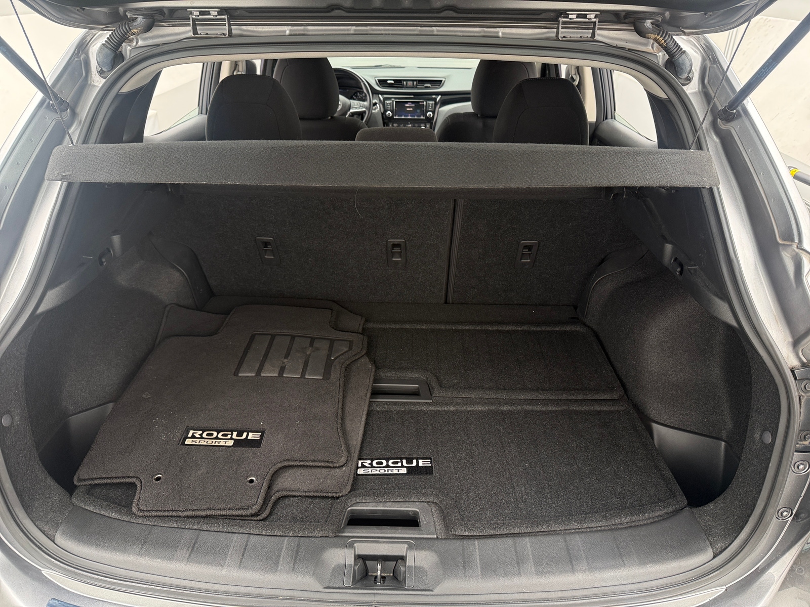 Thumbnail: 2021 Nissan Rogue Sport - 7
