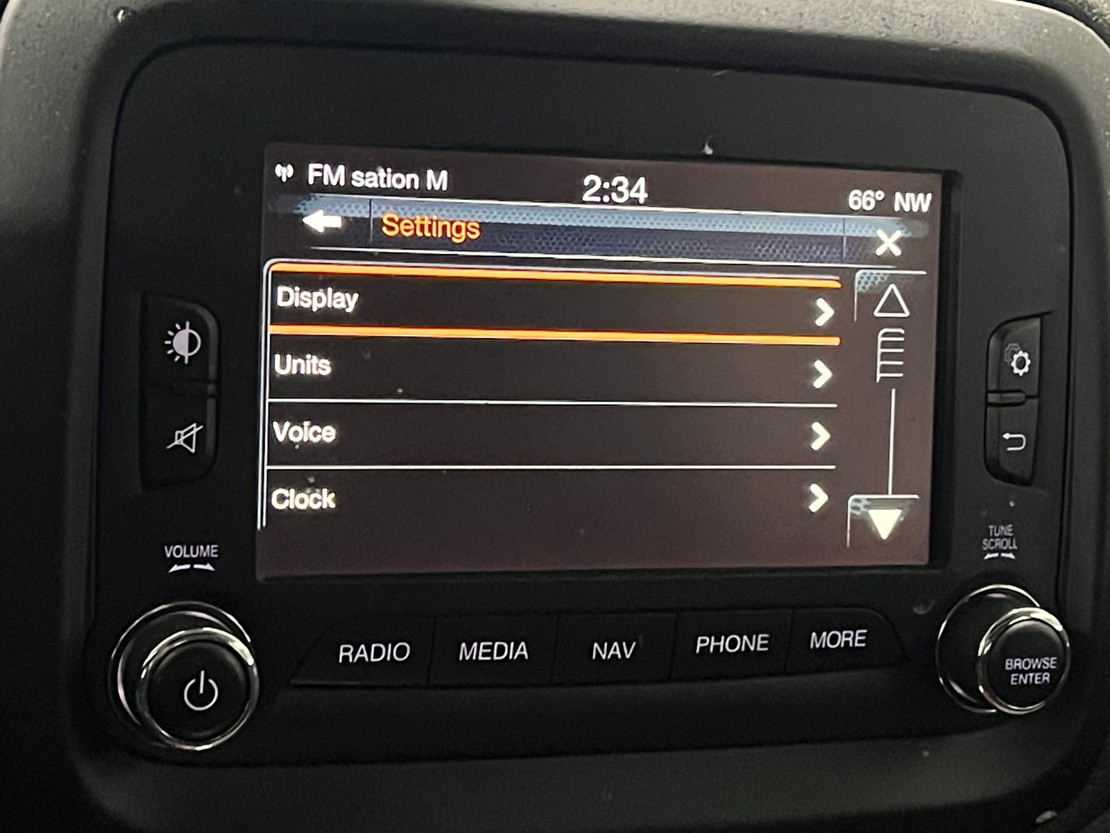 Thumbnail: 2016 Jeep Renegade - 4