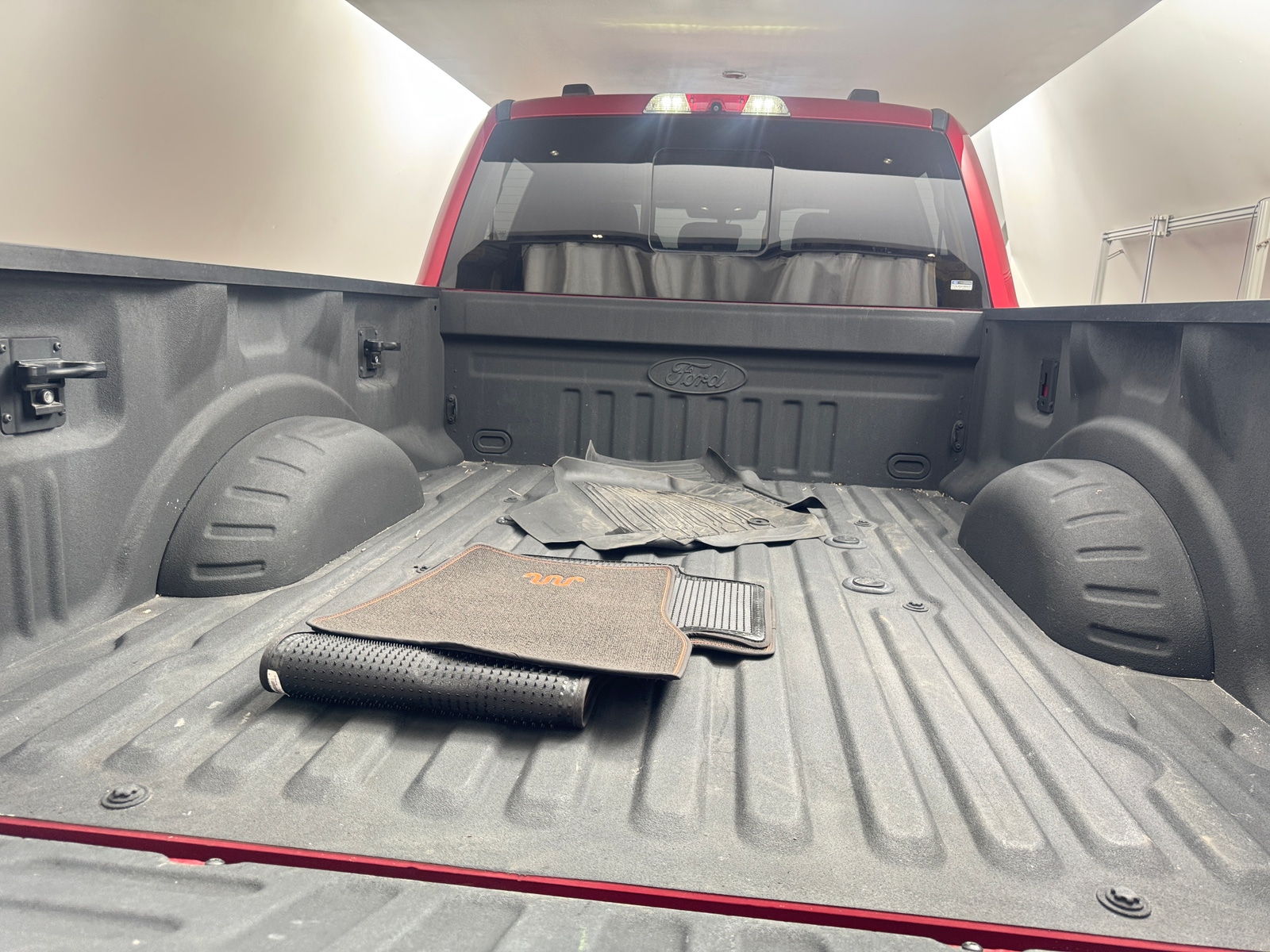 Thumbnail: 2022 Ford Econoline - 6