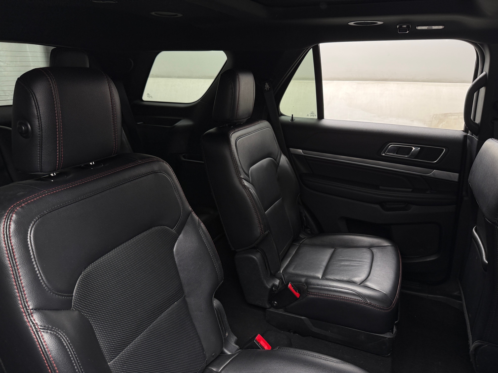 Thumbnail: 2019 Ford Explorer - 5