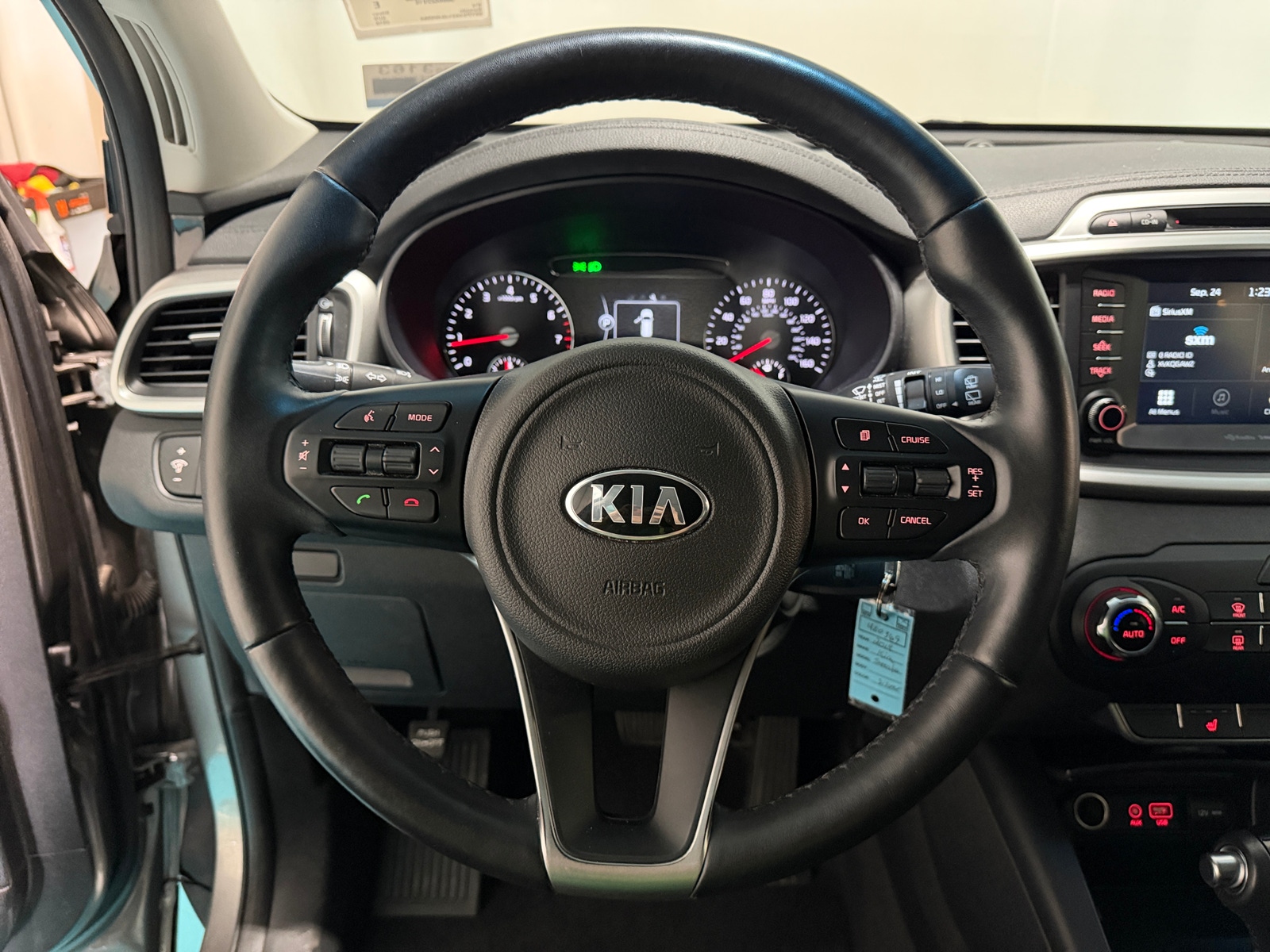 Thumbnail: 2018 Kia Sorento - 5