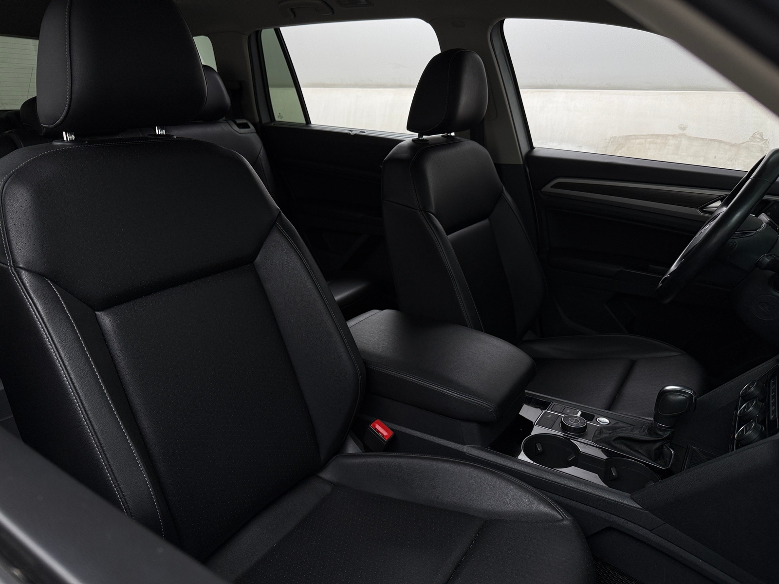 Thumbnail: 2018 Volkswagen Atlas - 2