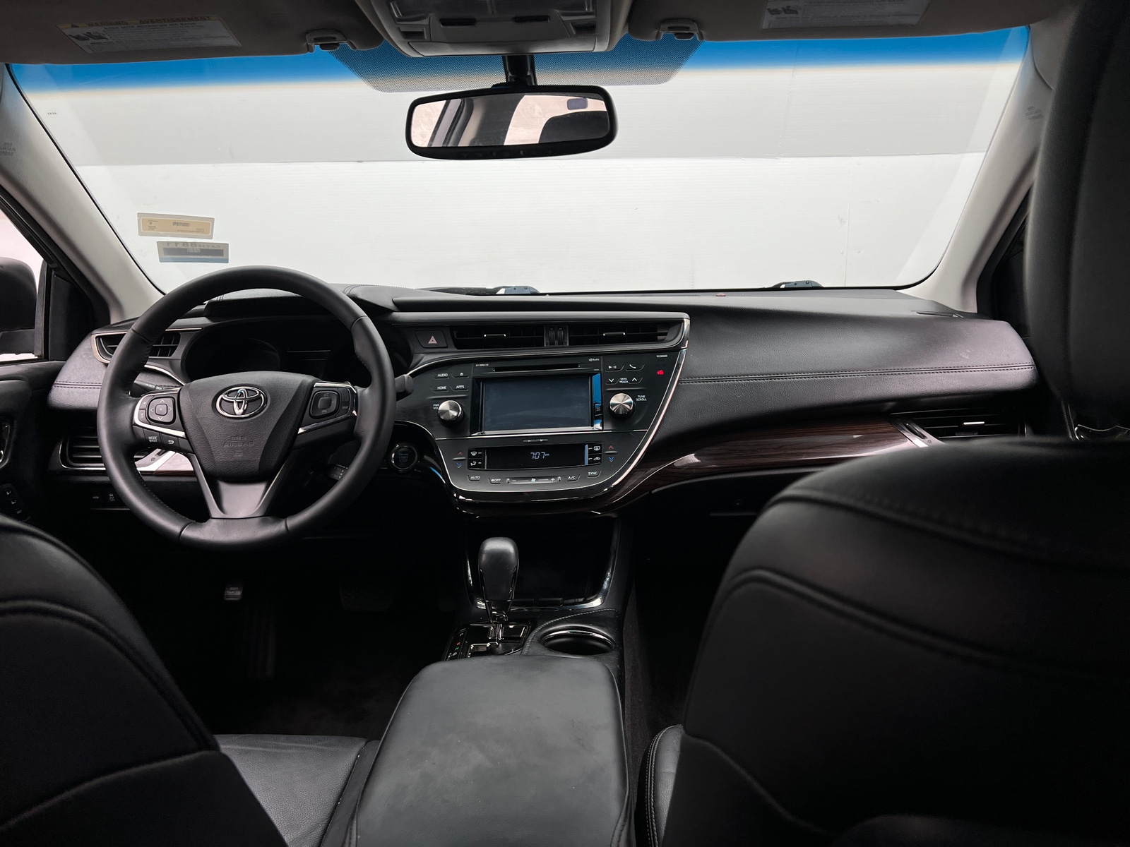 Thumbnail: 2015 Toyota Avalon - 3