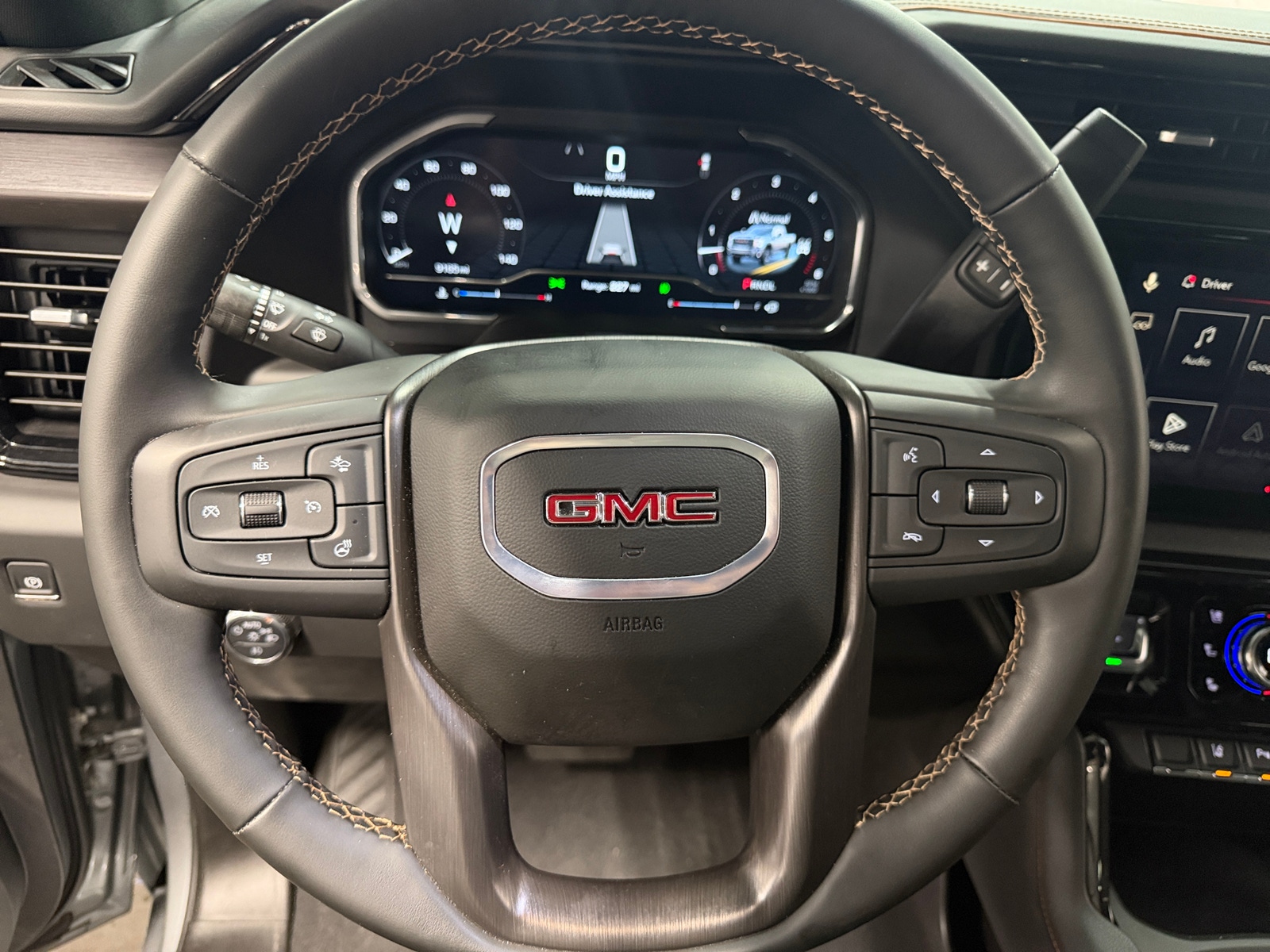 Thumbnail: 2025 GMC Sierra 2500 - 4