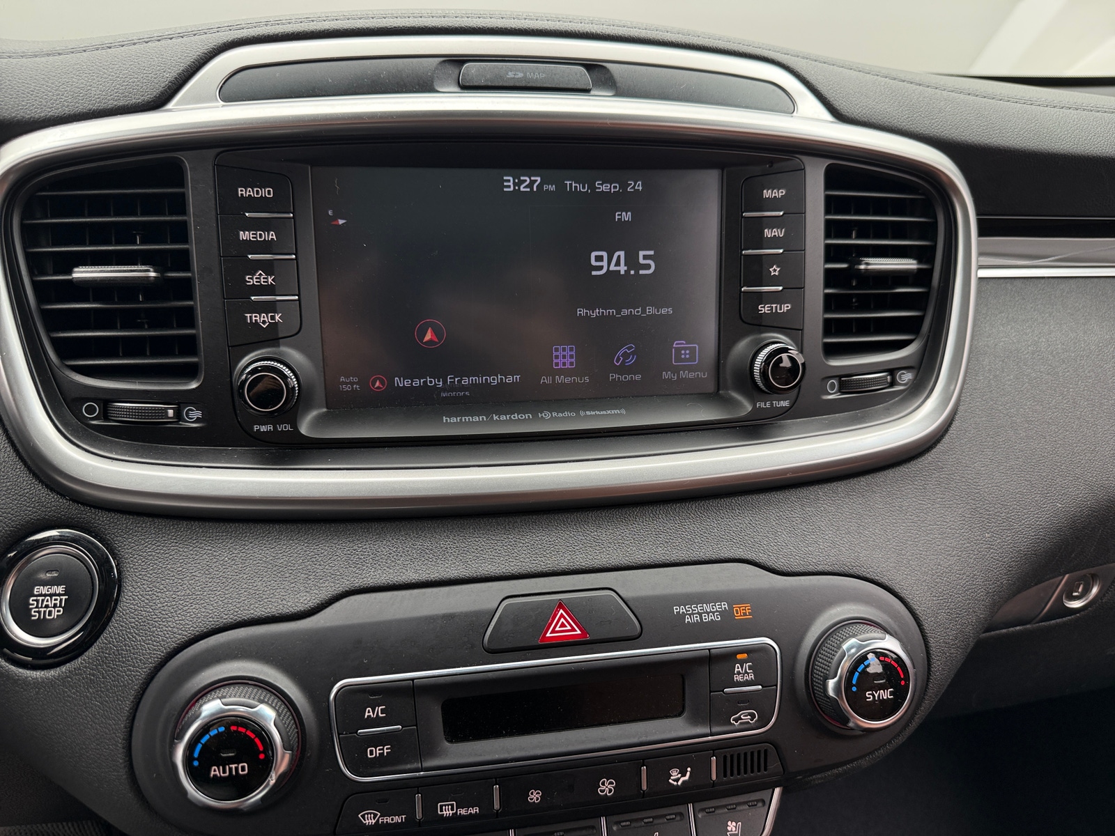 Thumbnail: 2019 Kia Sorento - 3