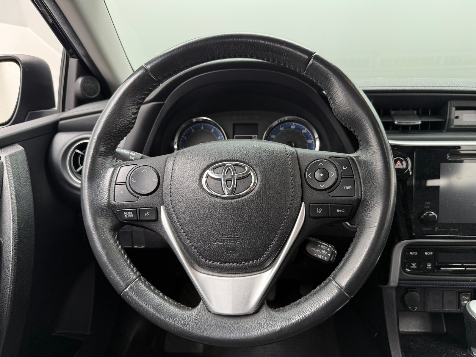 Thumbnail: 2017 Toyota Corolla - 5