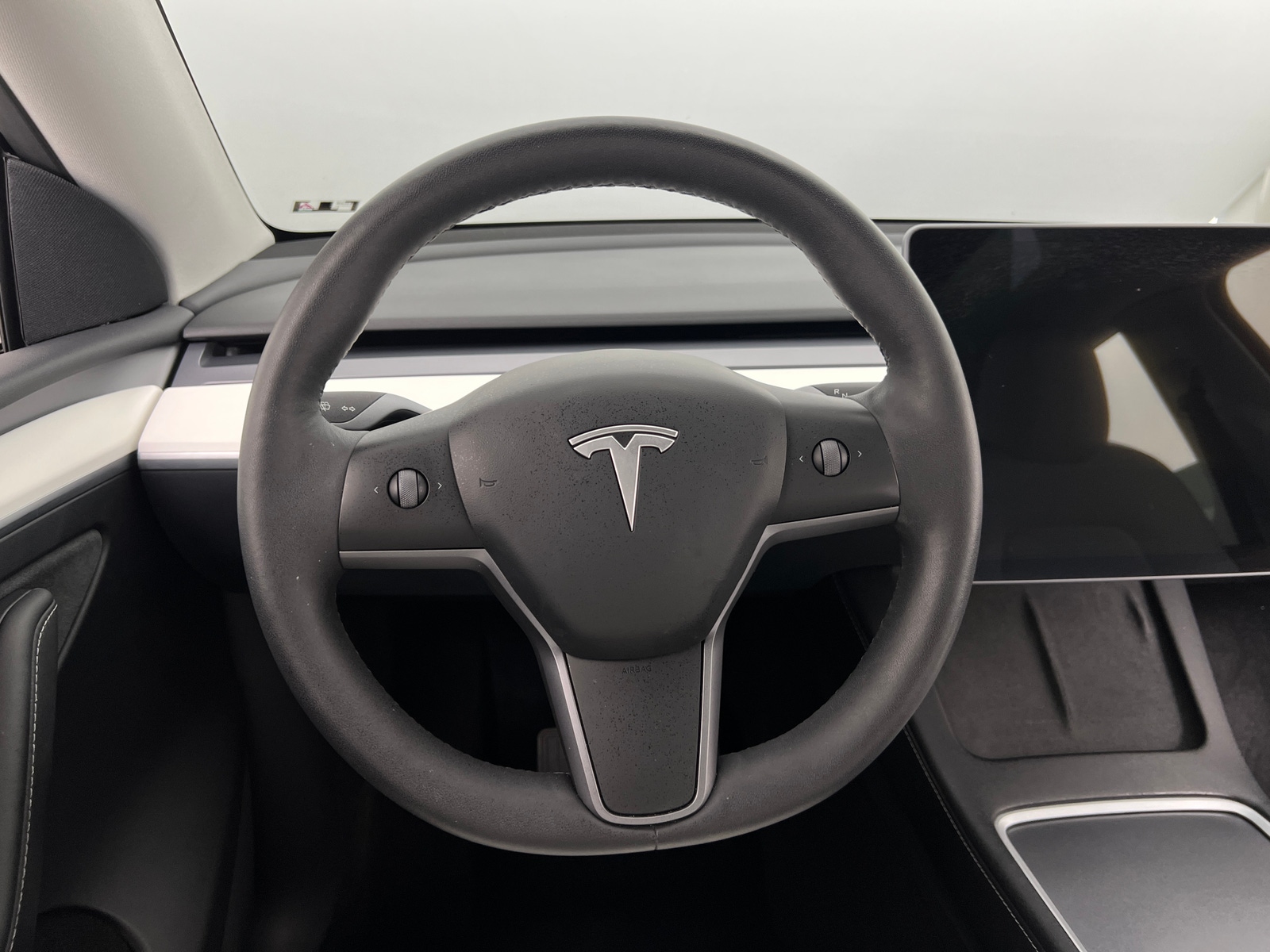 Thumbnail: 2022 Tesla Model Y - 4