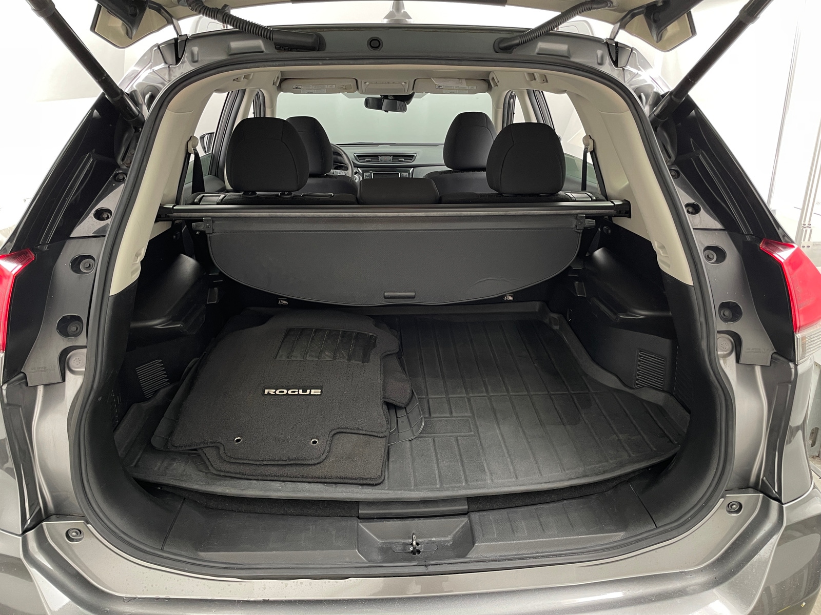 Thumbnail: 2020 Nissan Rogue - 7