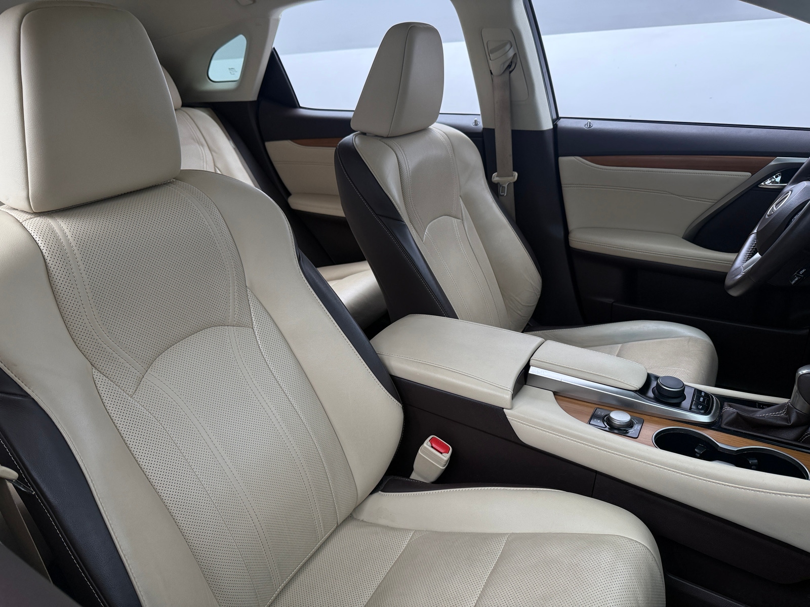 Thumbnail: 2016 Lexus RX - 2