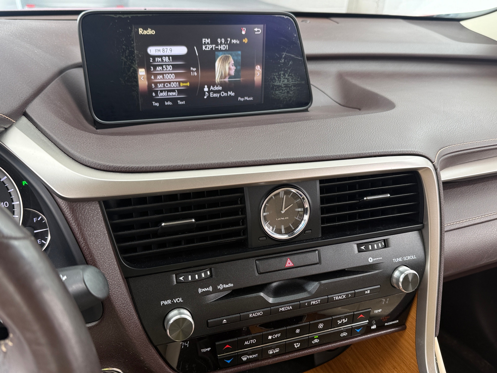 Thumbnail: 2016 Lexus RX - 4