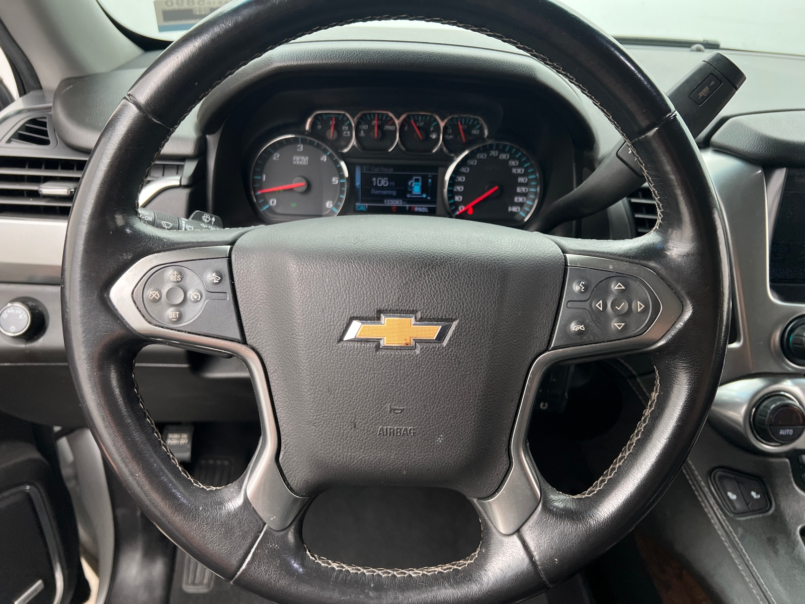 Thumbnail: 2019 Chevrolet Suburban - 4