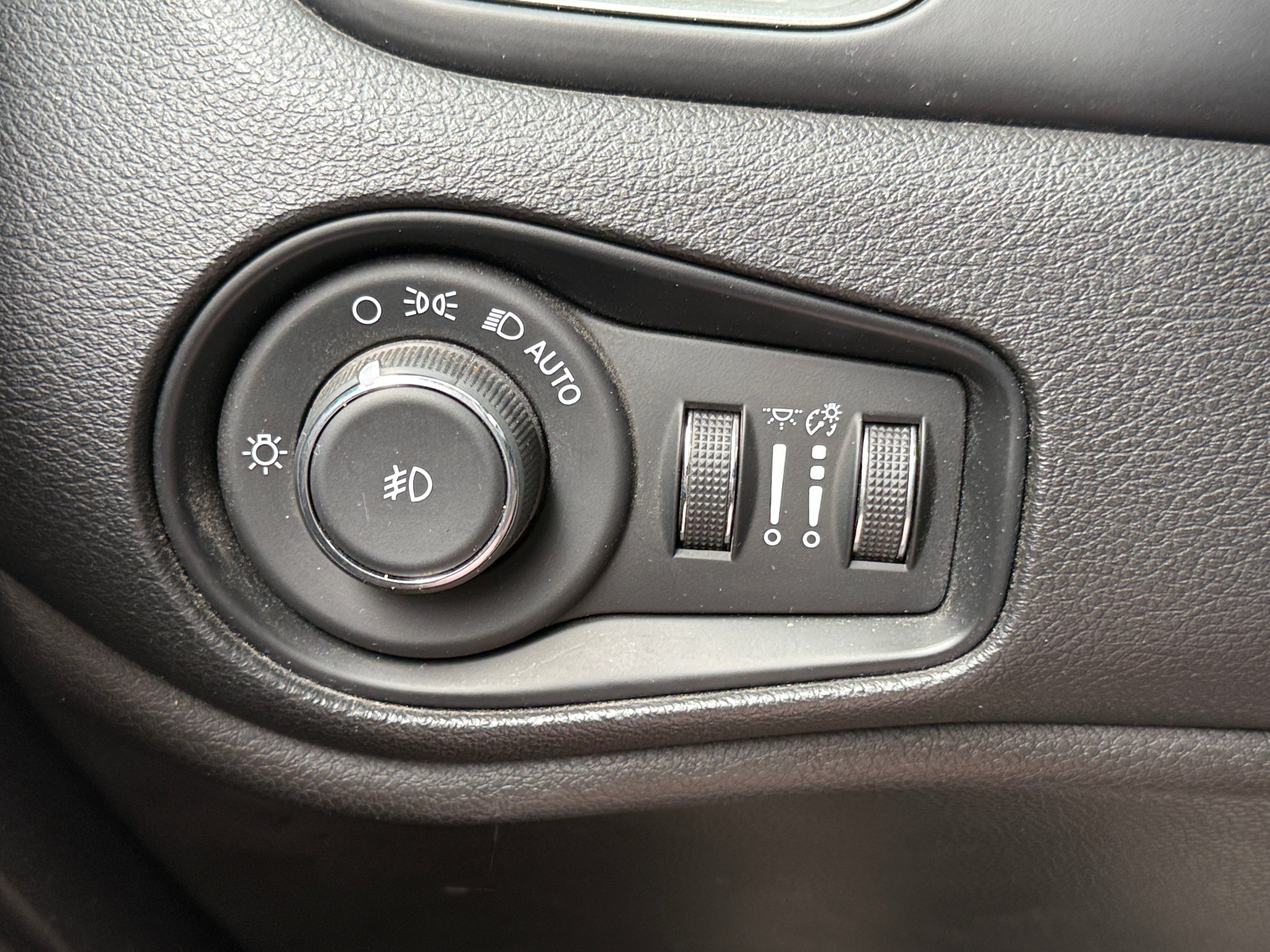 2018 Jeep Renegade Limited - Photo 12