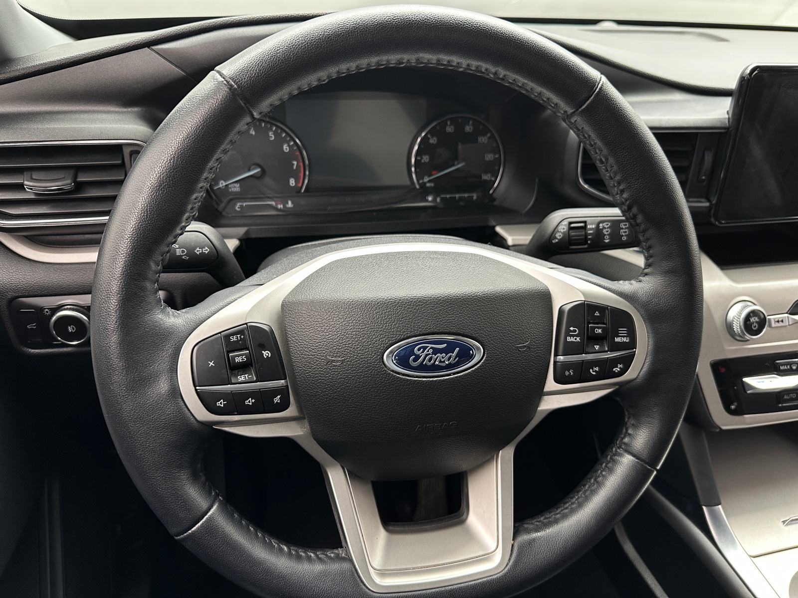 Thumbnail: 2023 Ford Explorer - 4