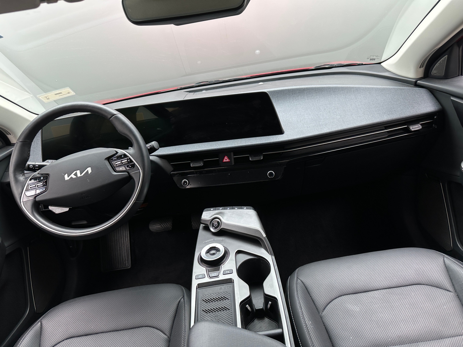 Thumbnail: 2023 Kia EV6 - 2