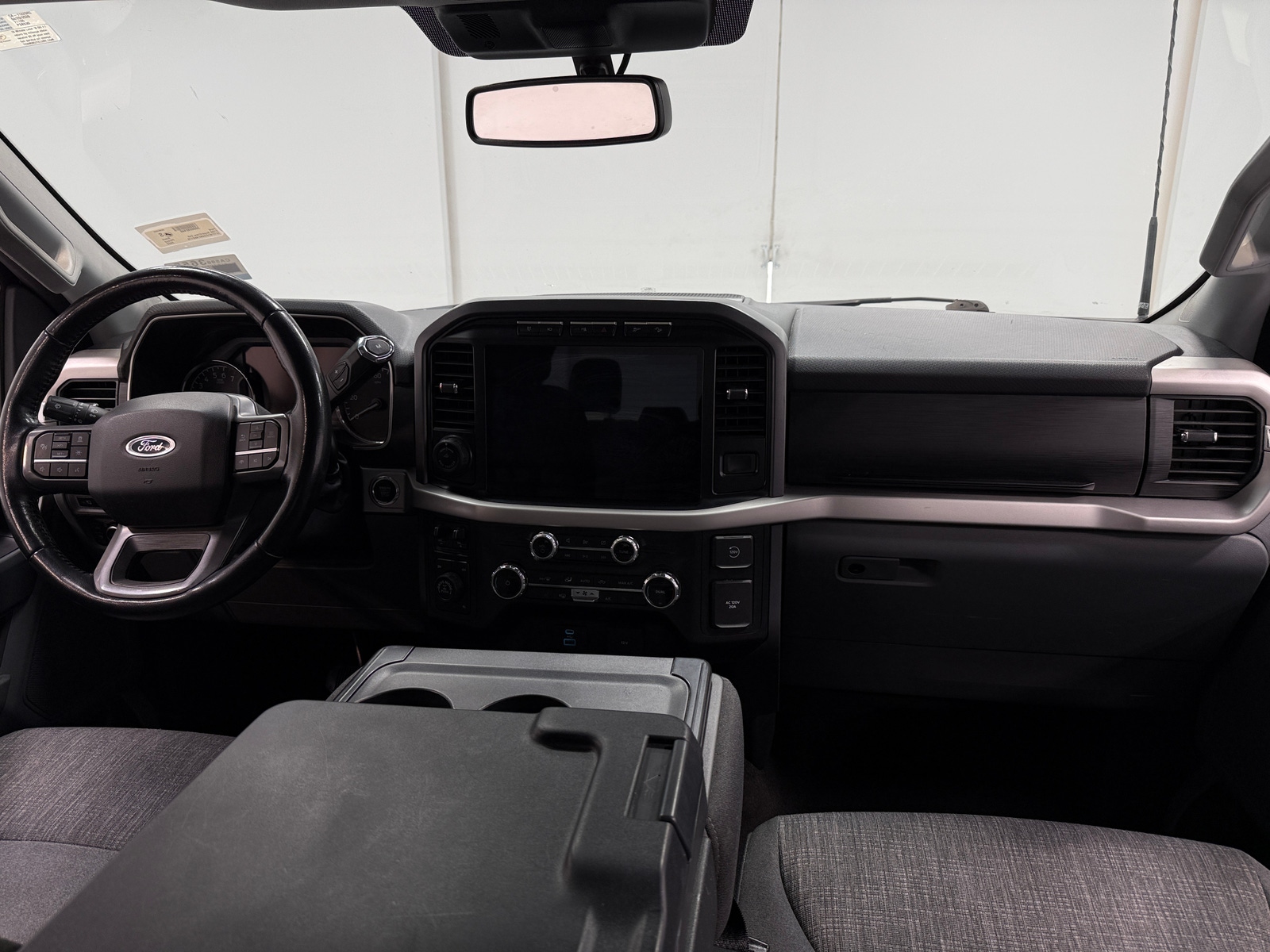 Thumbnail: 2022 Ford Econoline - 3