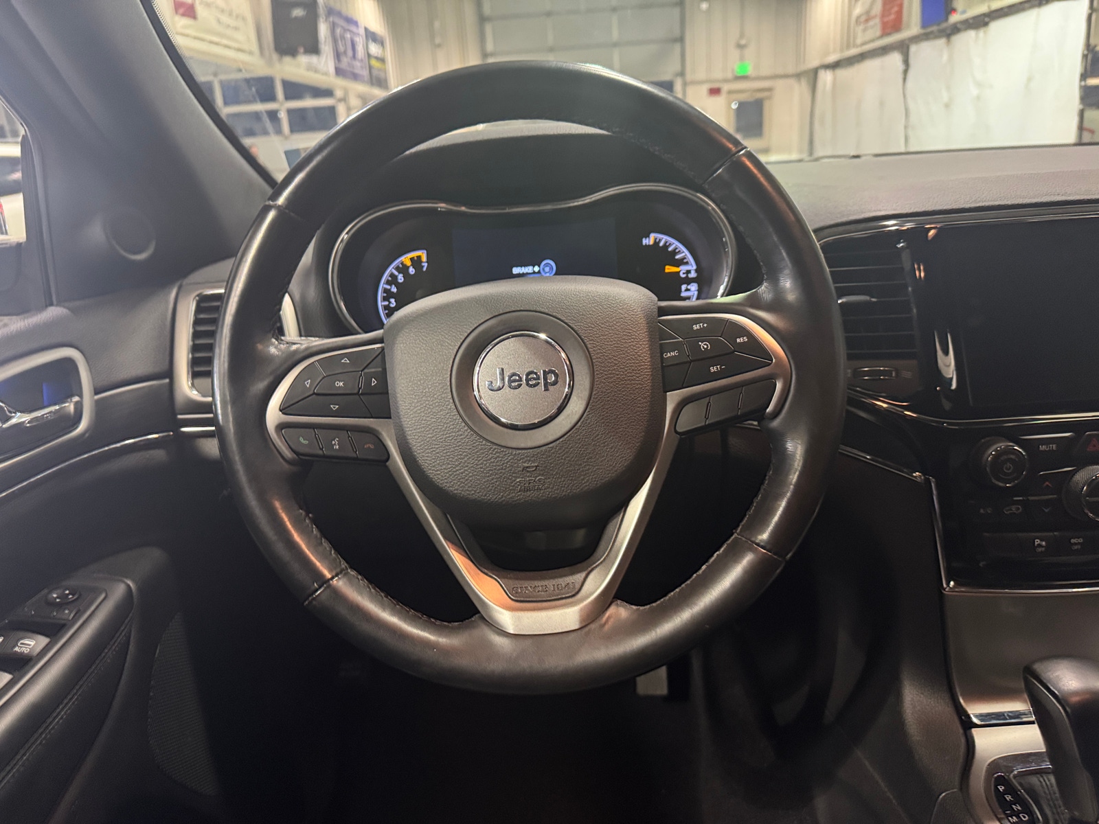 Thumbnail: 2019 Jeep Grand Cherokee - 4