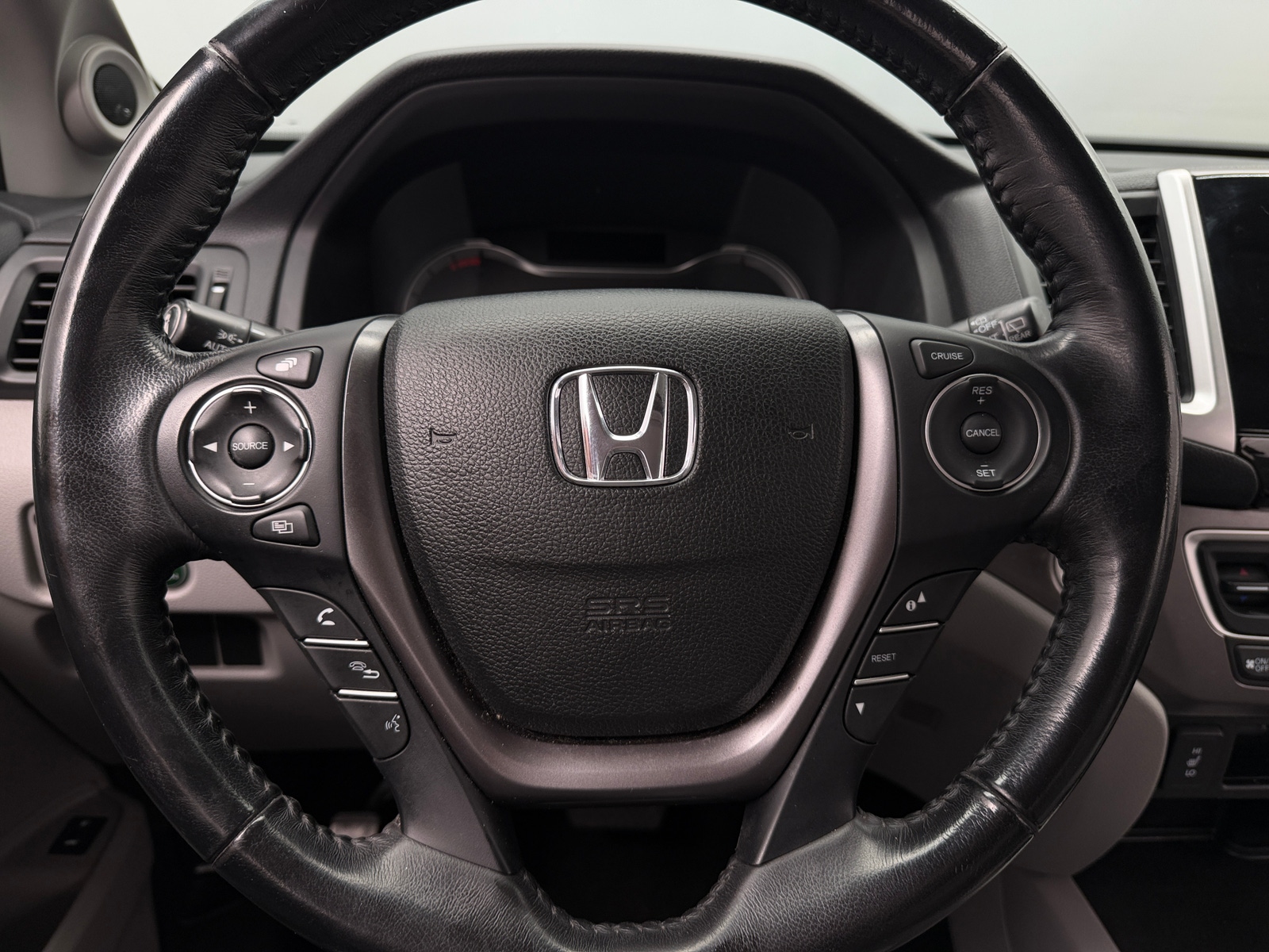 Thumbnail: 2018 Honda Pilot - 4