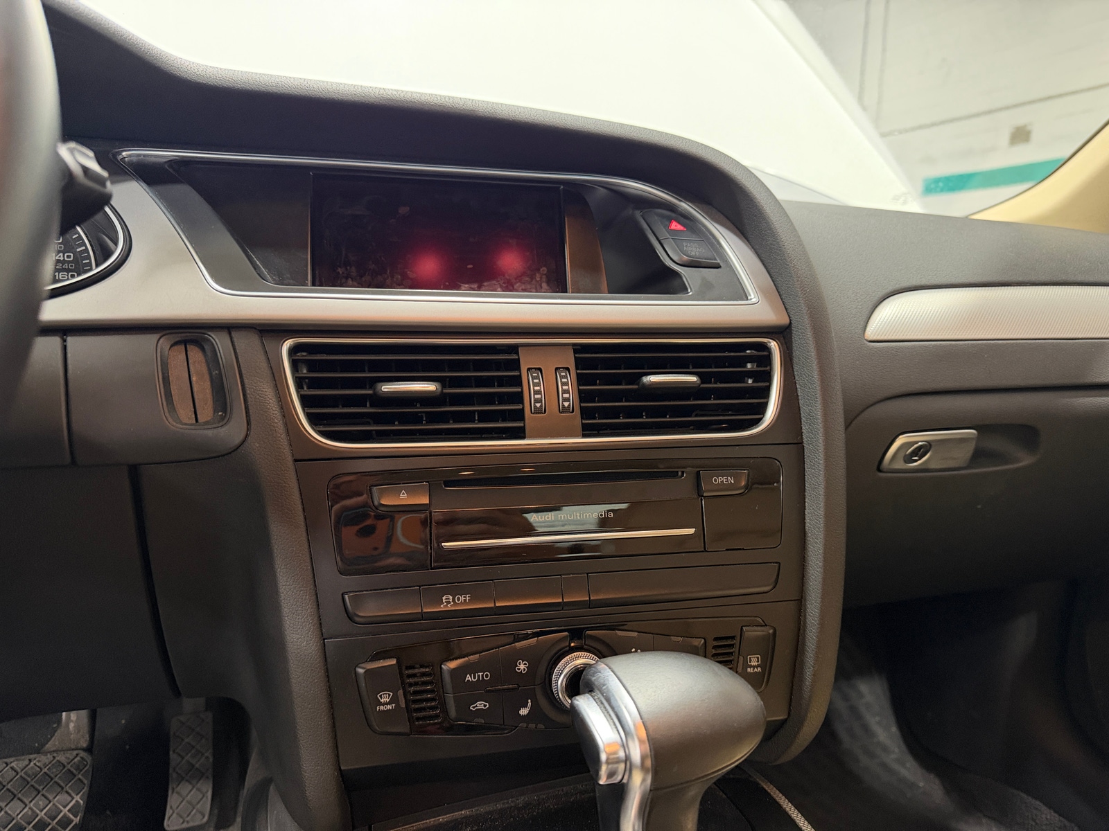Thumbnail: 2014 Audi A4 - 4