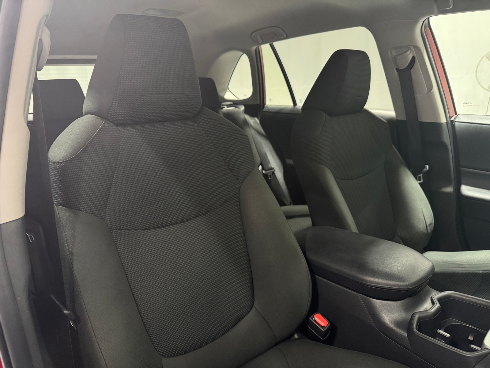 Thumbnail: 2025 Toyota RAV4 - 2