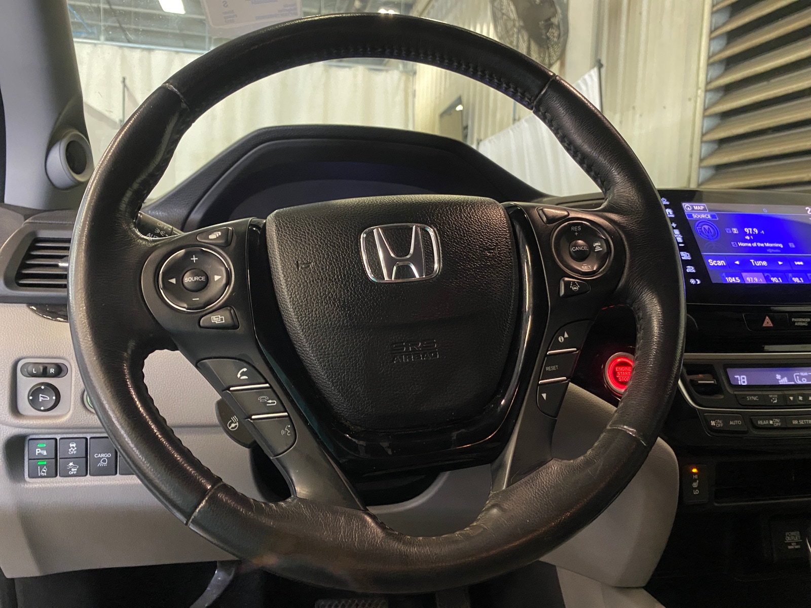 Thumbnail: 2017 Honda Ridgeline - 5