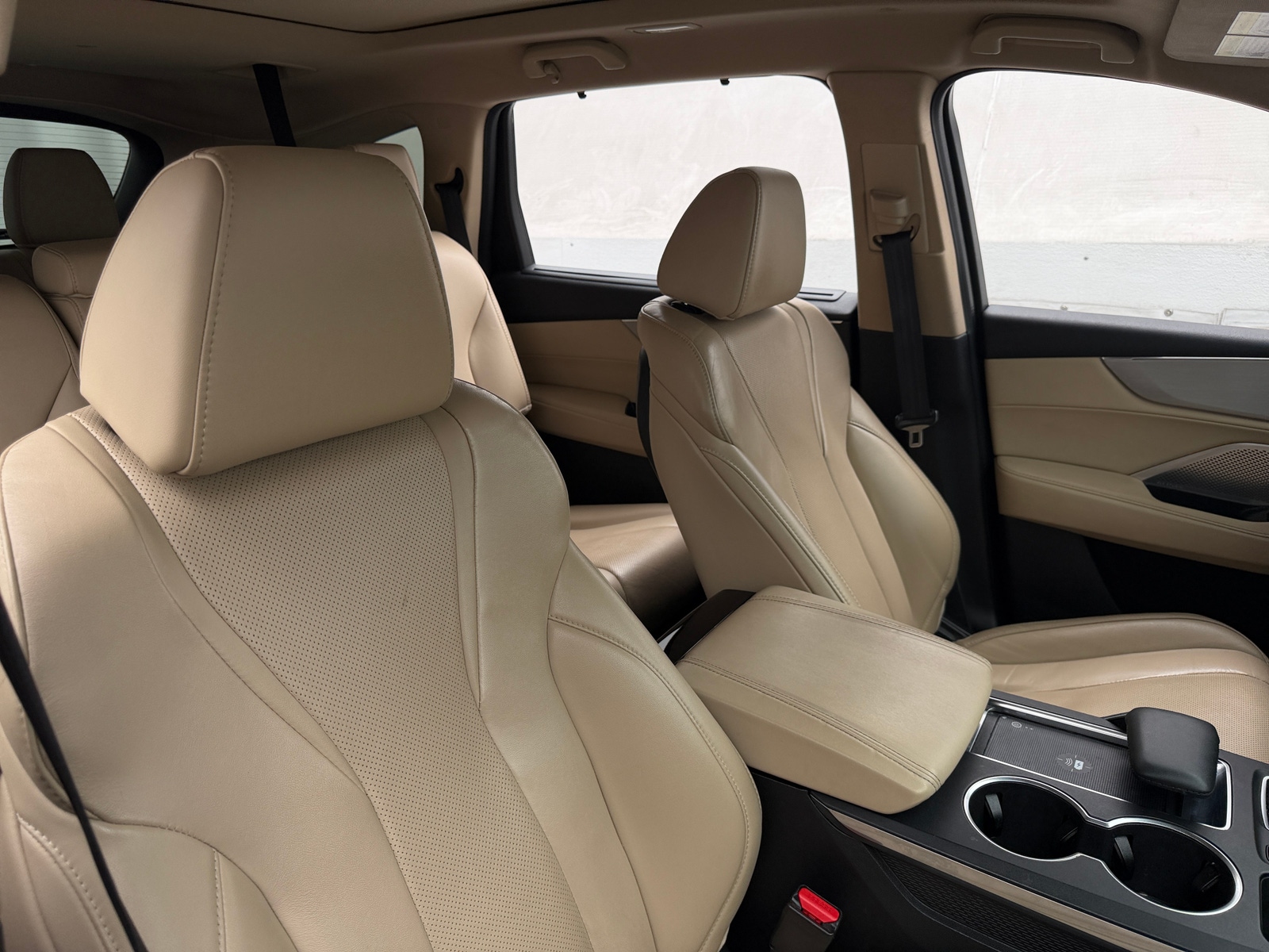 Thumbnail: 2022 Acura MDX - 2