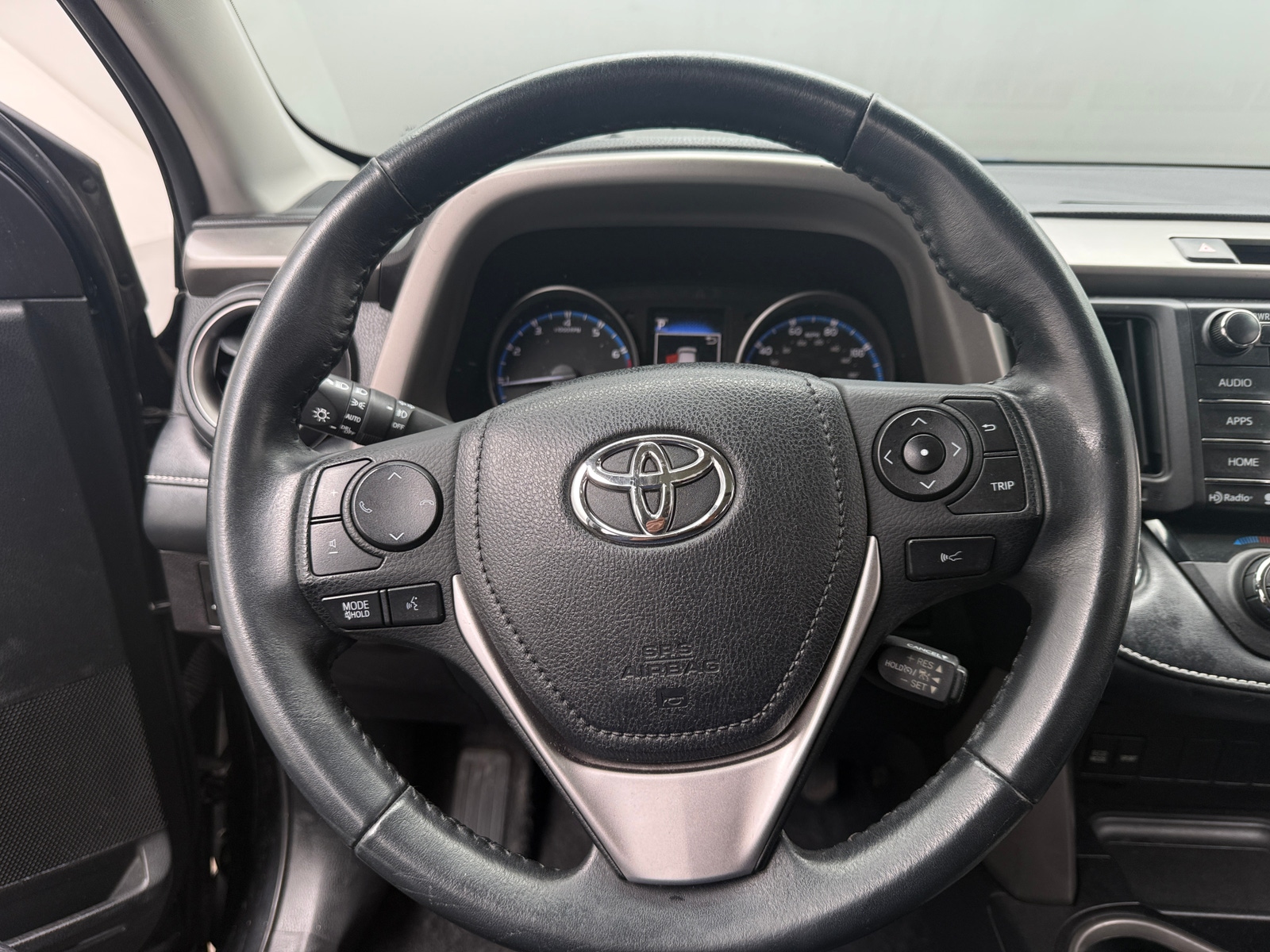 Thumbnail: 2018 Toyota RAV4 - 5