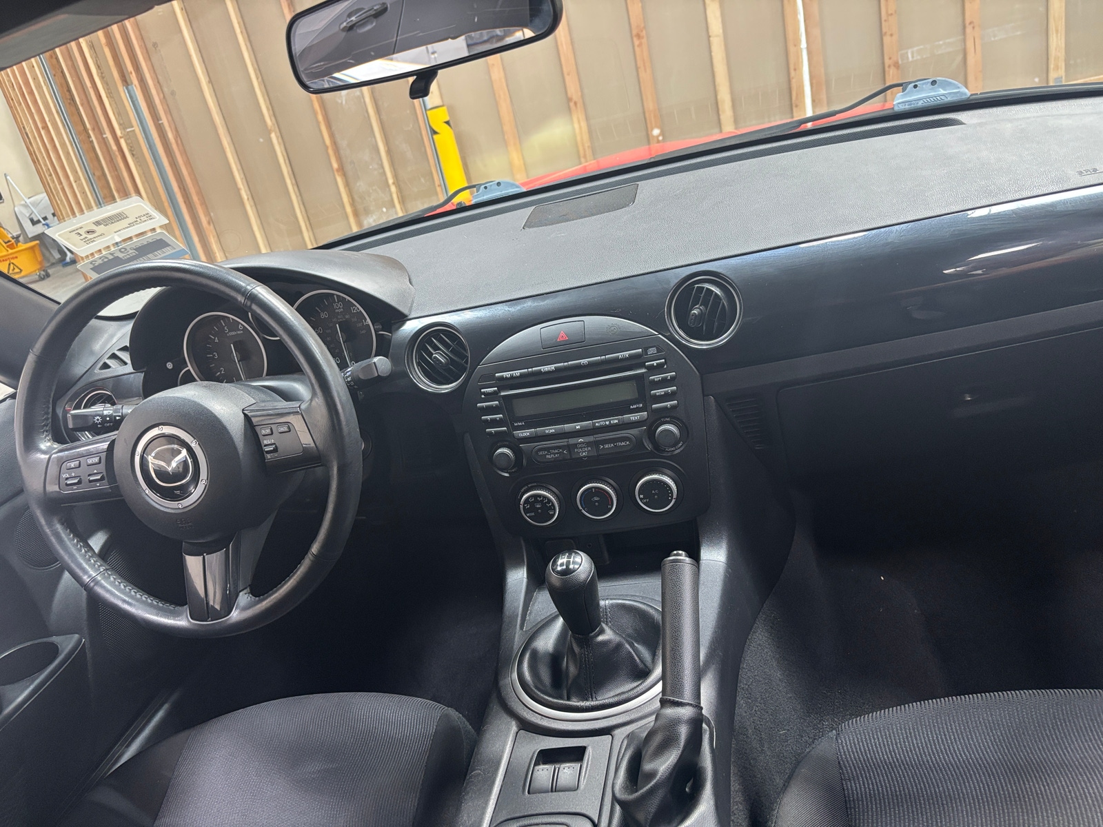 Thumbnail: 2013 Mazda MX-5 Miata - 3