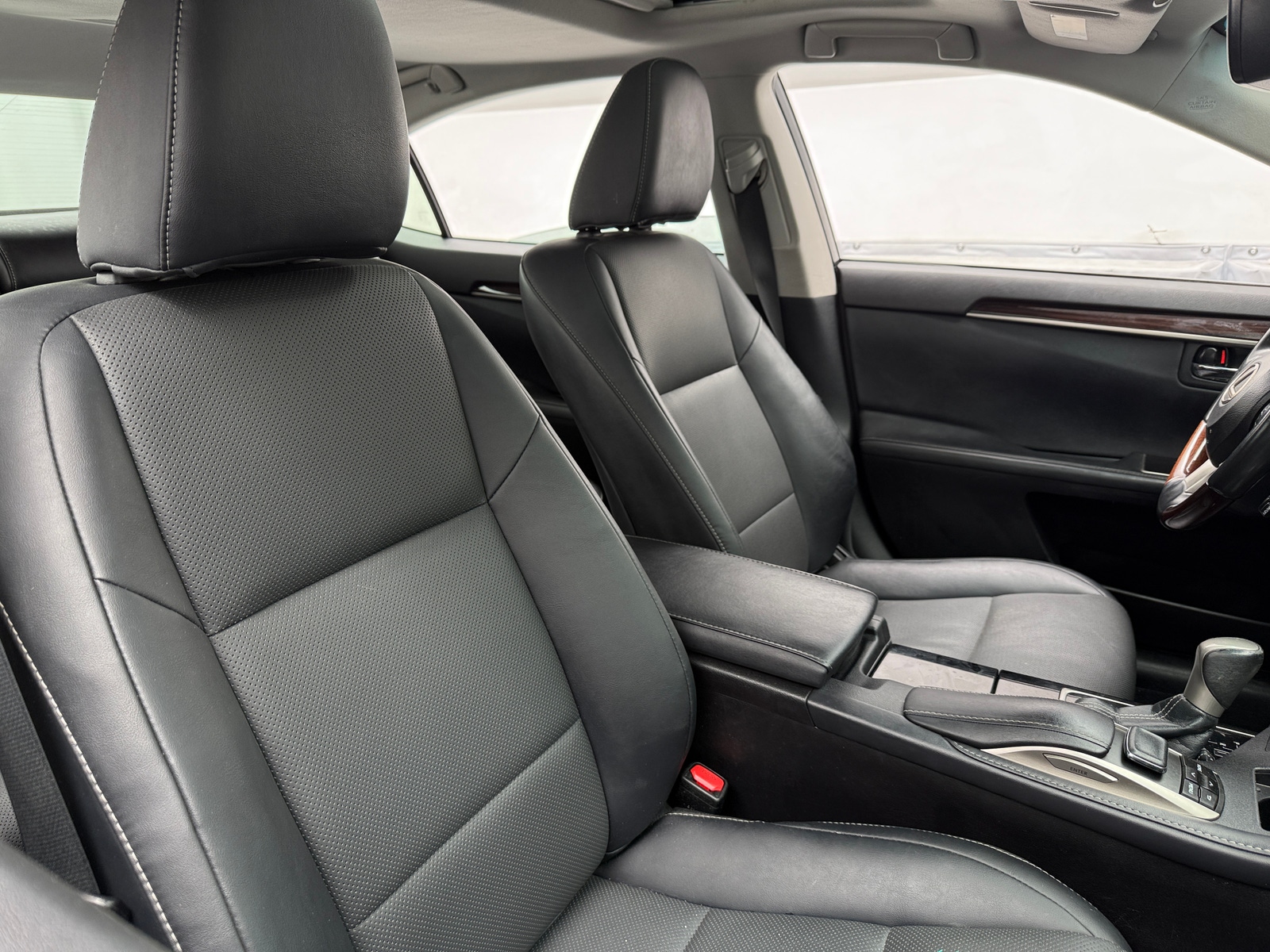 Thumbnail: 2017 Lexus ES - 2