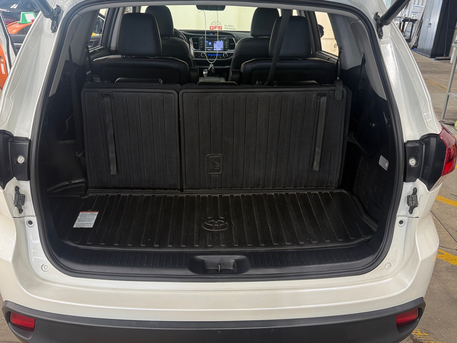 Thumbnail: 2019 Toyota Highlander - 7