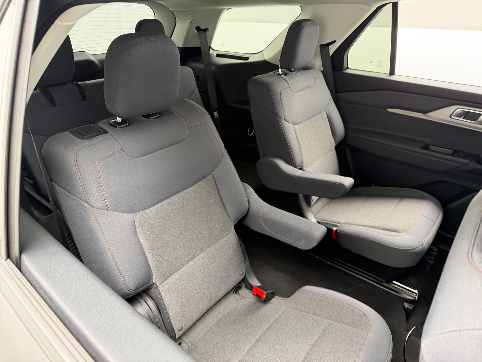 Thumbnail: 2026 Ford Explorer - 6