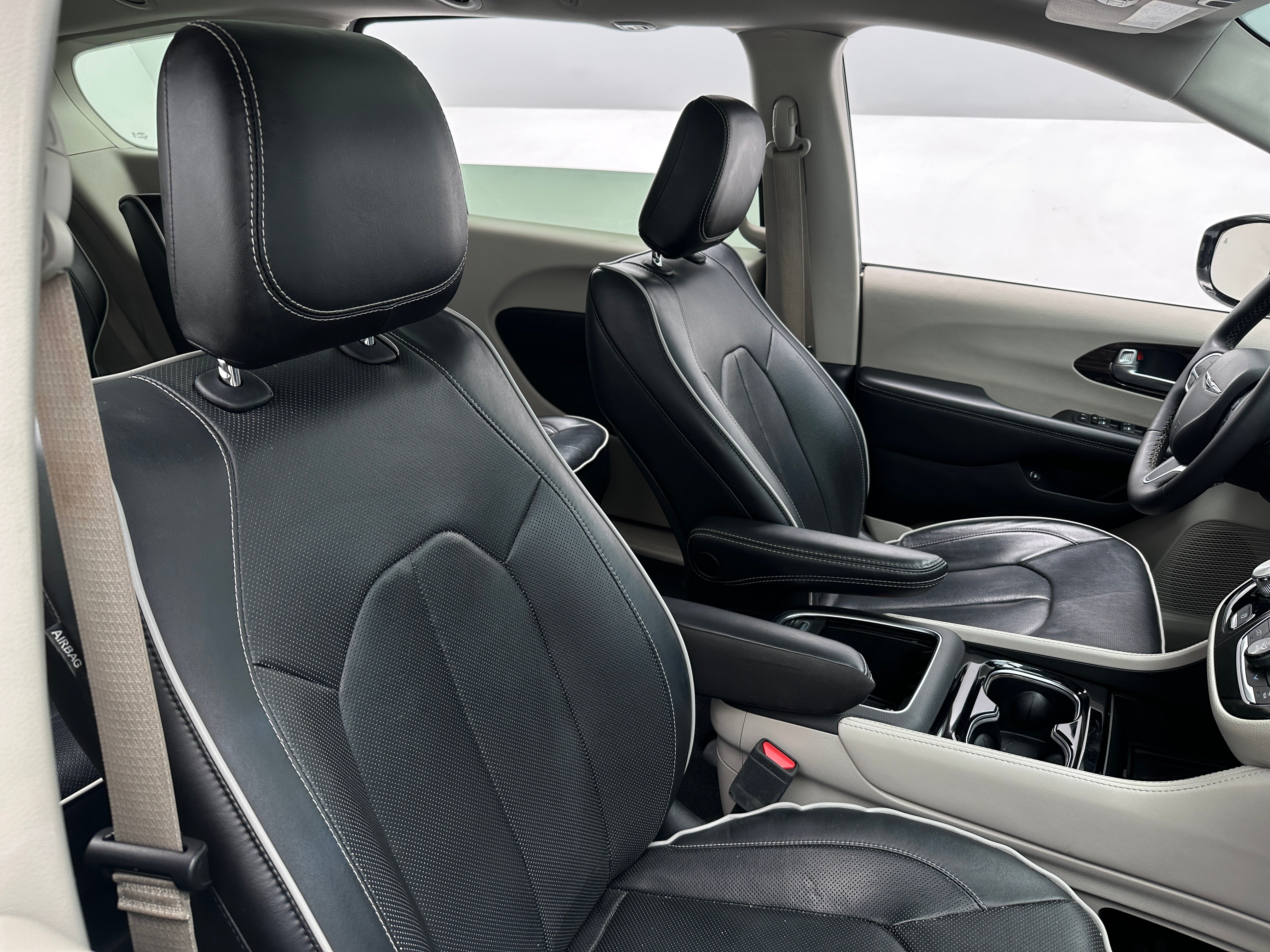 2023 Chrysler Pacifica Hybrid