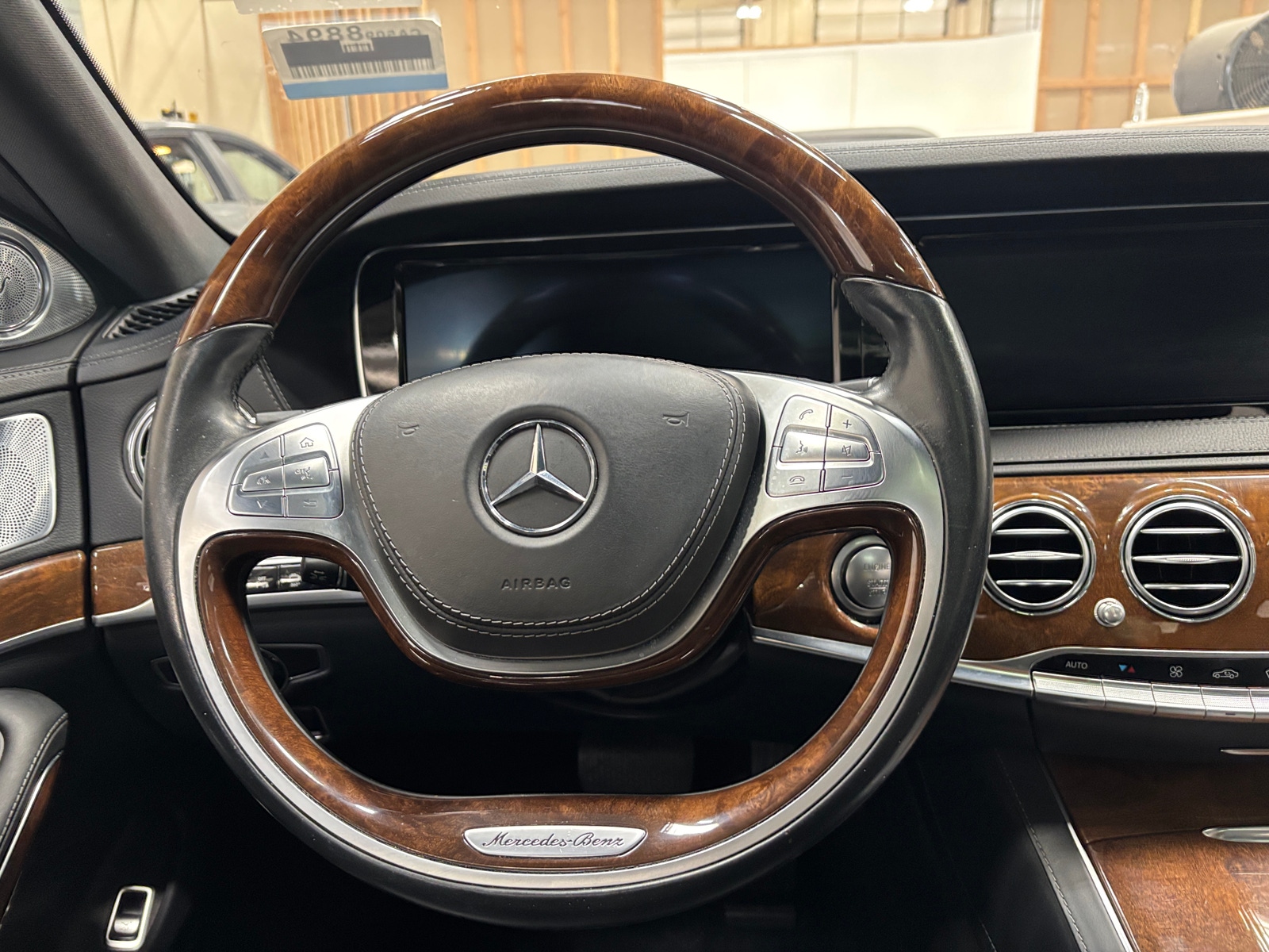 Thumbnail: 2016 Mercedes-Benz S-Class - 4