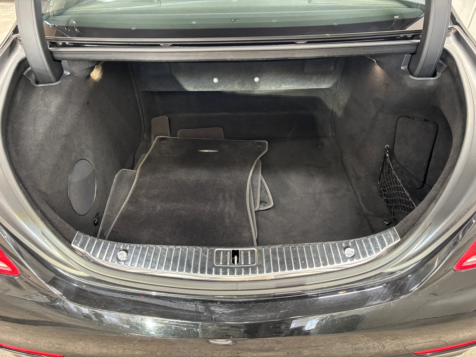 Thumbnail: 2016 Mercedes-Benz S-Class - 6