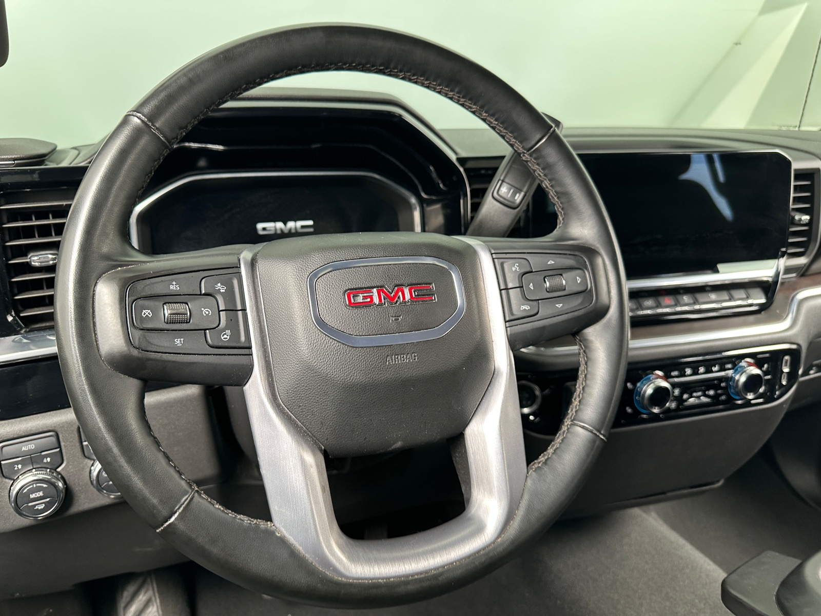 Thumbnail: 2025 GMC Sierra 1500 - 4