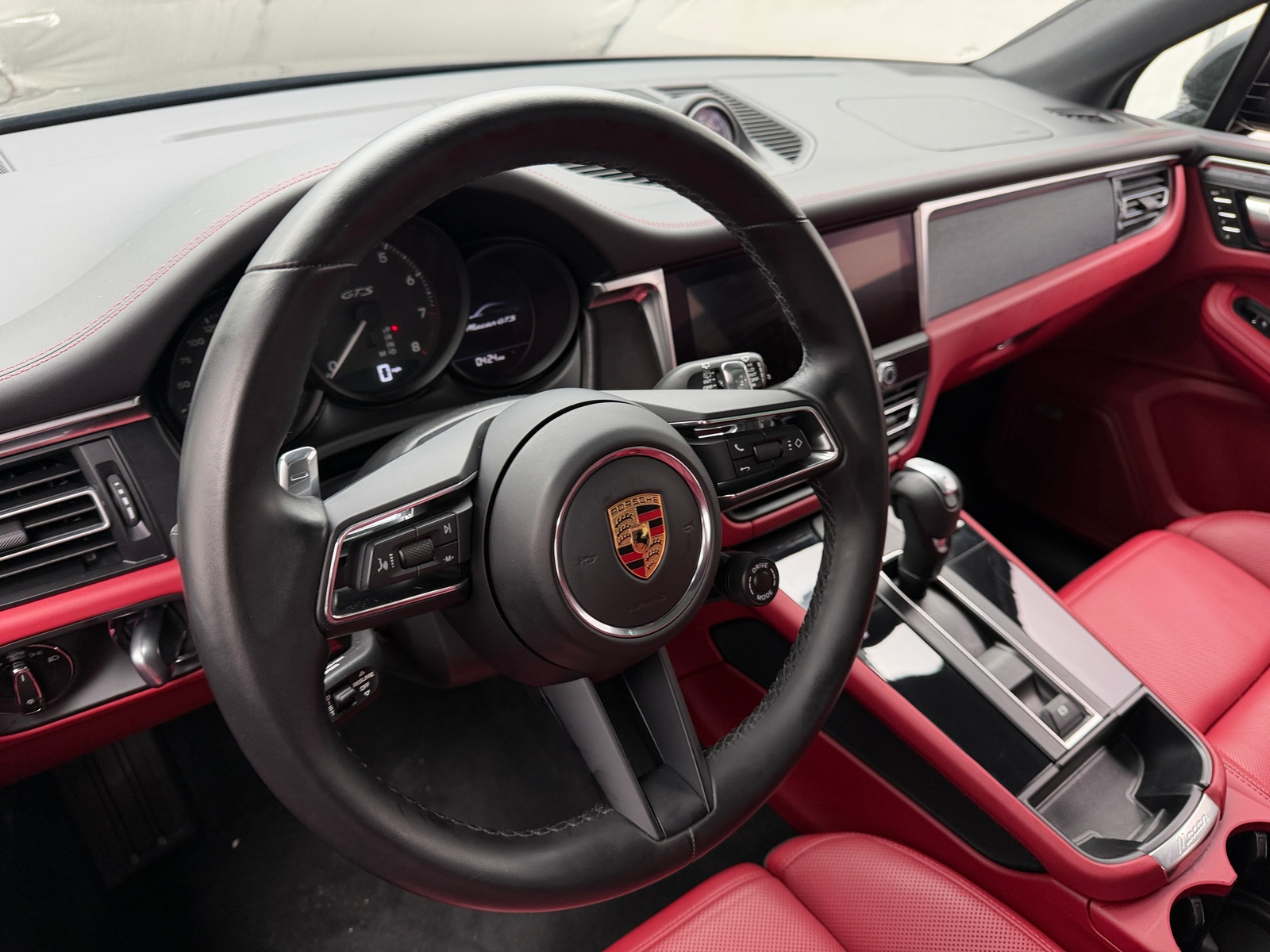 Thumbnail: 2024 Porsche Macan - 5